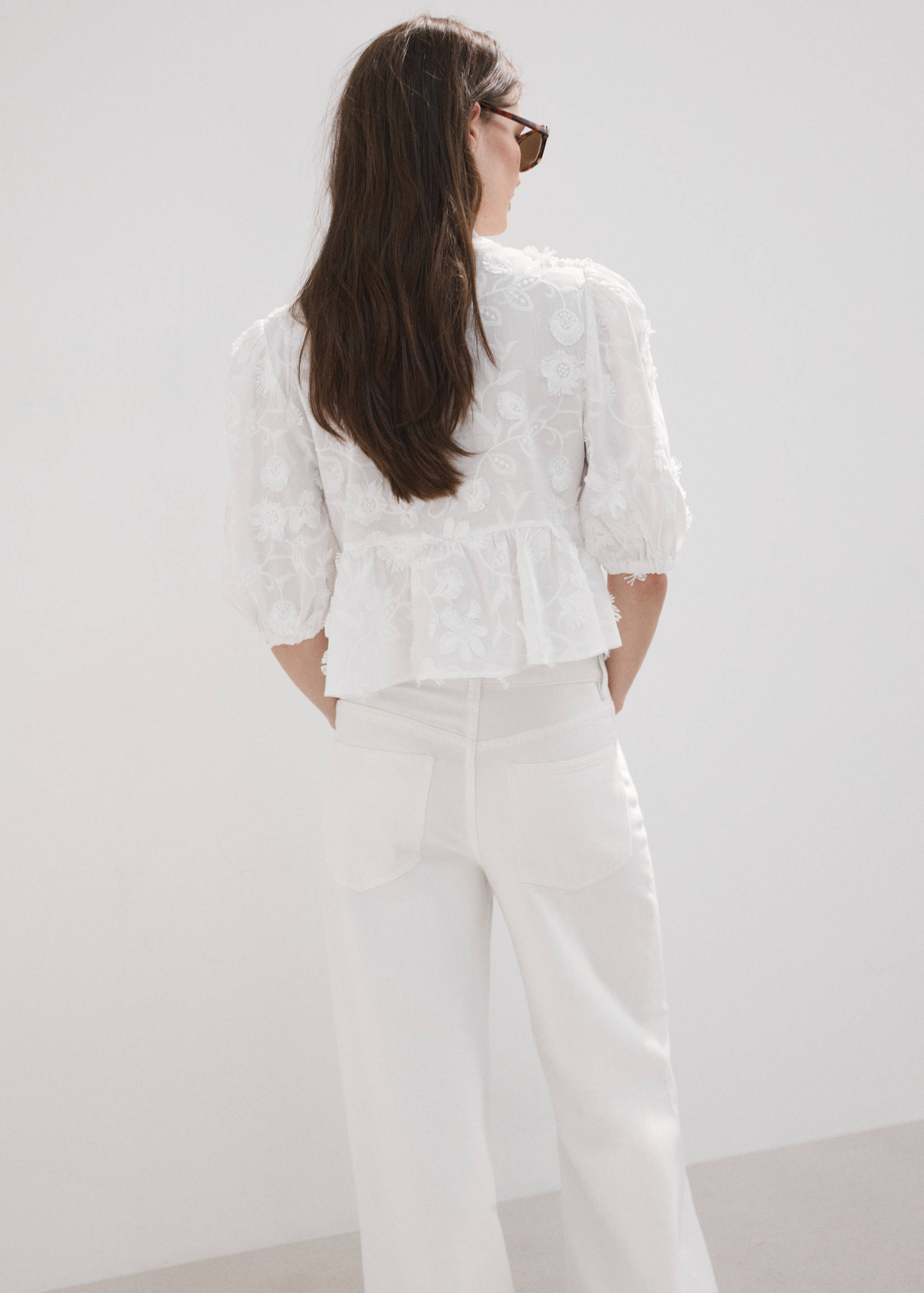Blouse brodée manches bouffantes - Verso de l’article