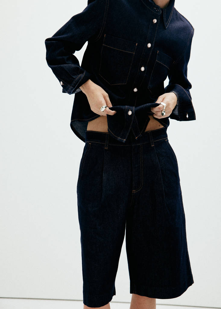 Straight fit pleat bermuda shorts — Open Blue