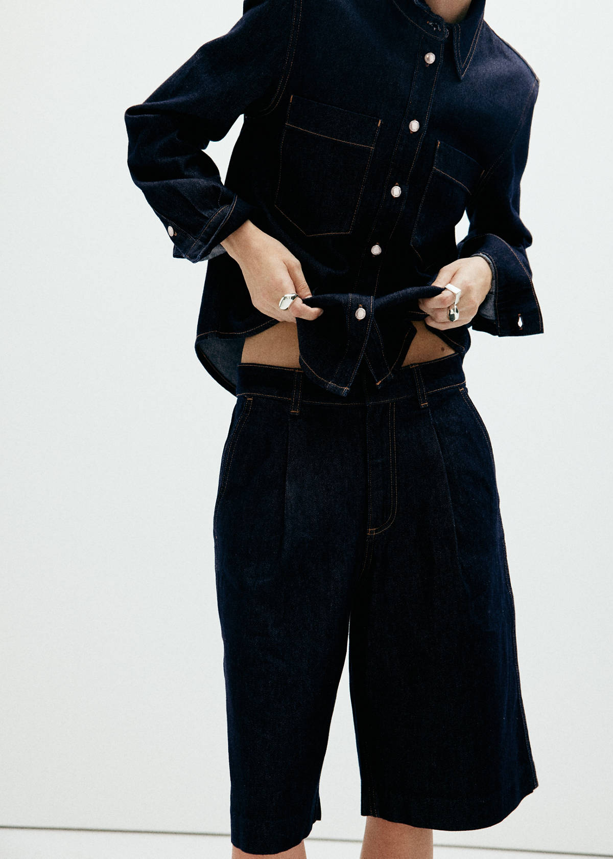 Straight fit pleat bermuda shorts — Open Blue