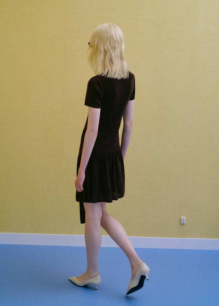 Ribbed lyocell dress with bow detail — Chocolate