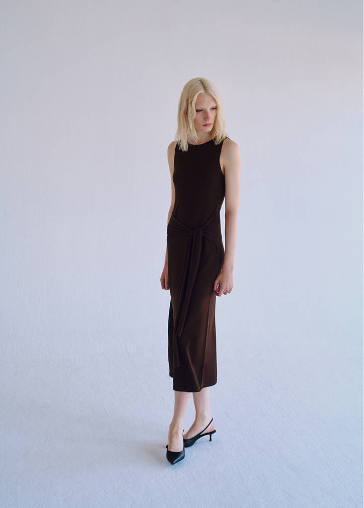 Tie-detail knitted dress — Brown