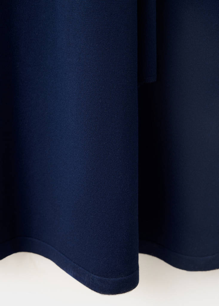 Tie-detail knitted dress — Navy