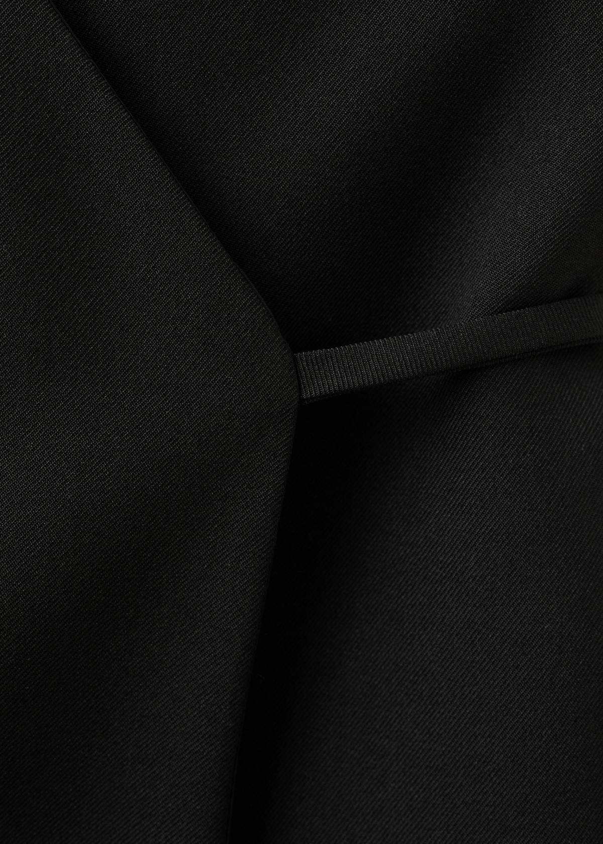 Crossed halter gilet — Black