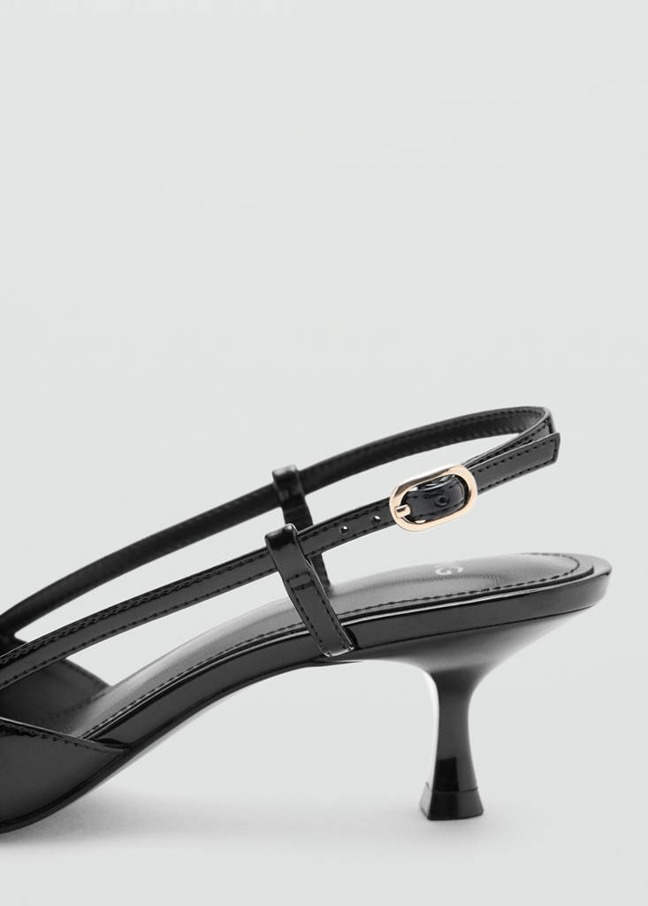 Patent leather pointed toe court shoe — Black