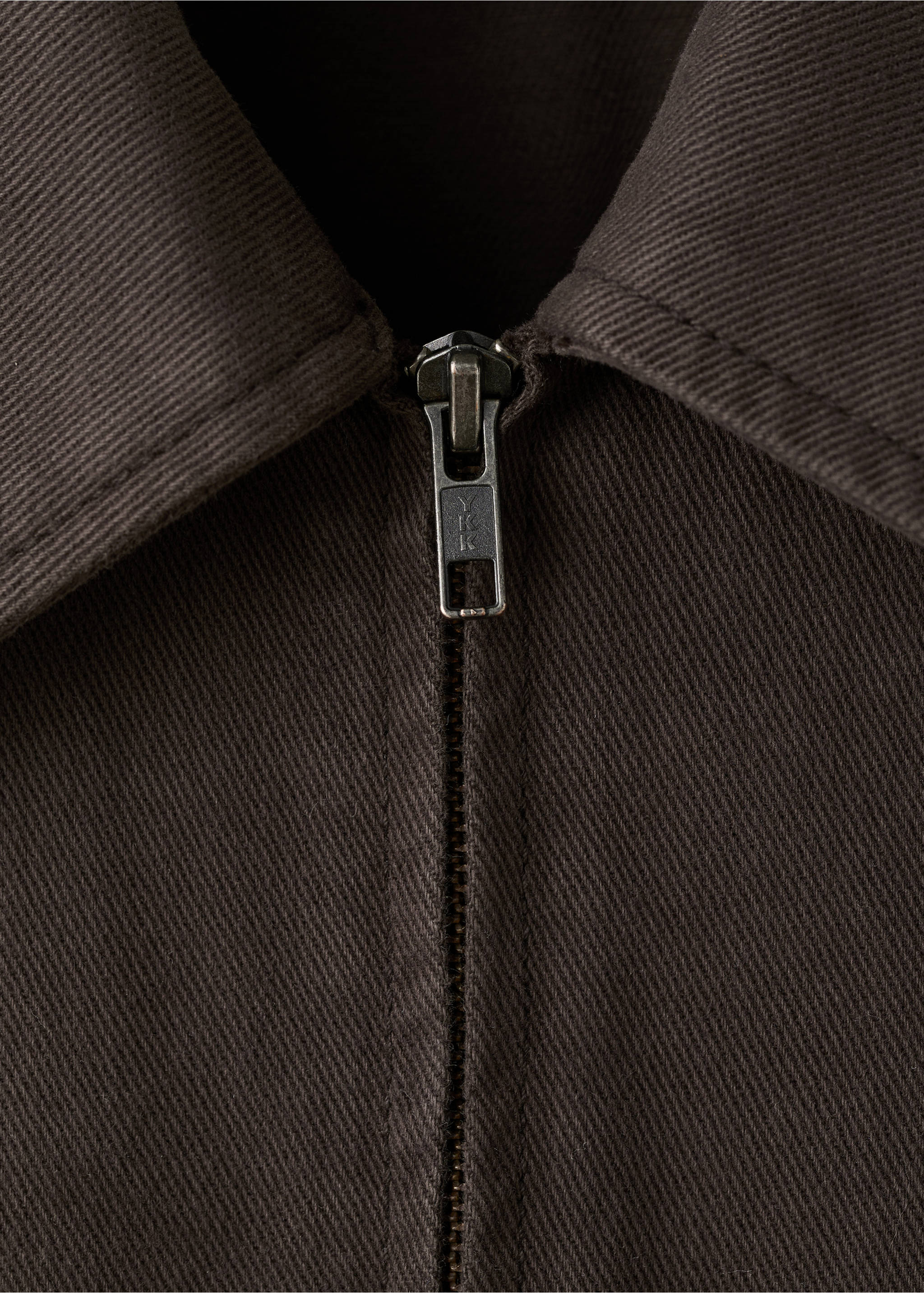 Zip denim jumpsuit - Details of the article 8, Chocolate. Ref: 37084094-00.