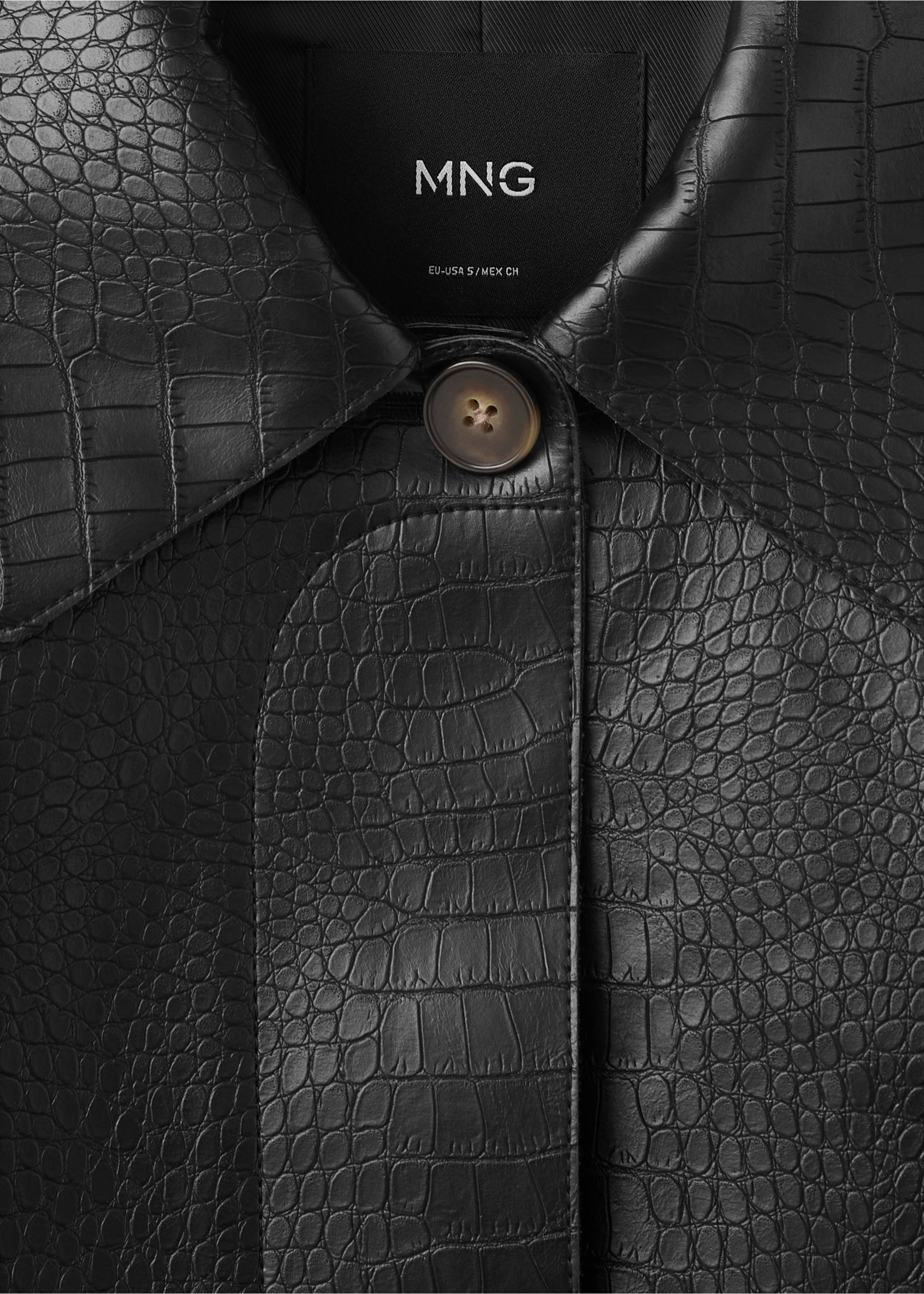 Crocodile-effect jacket - Details of the article 8, Black. Ref: 37084095-00.