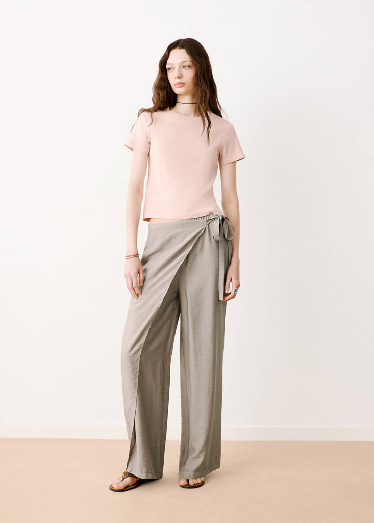Open detail T-shirt — Pastel Pink
