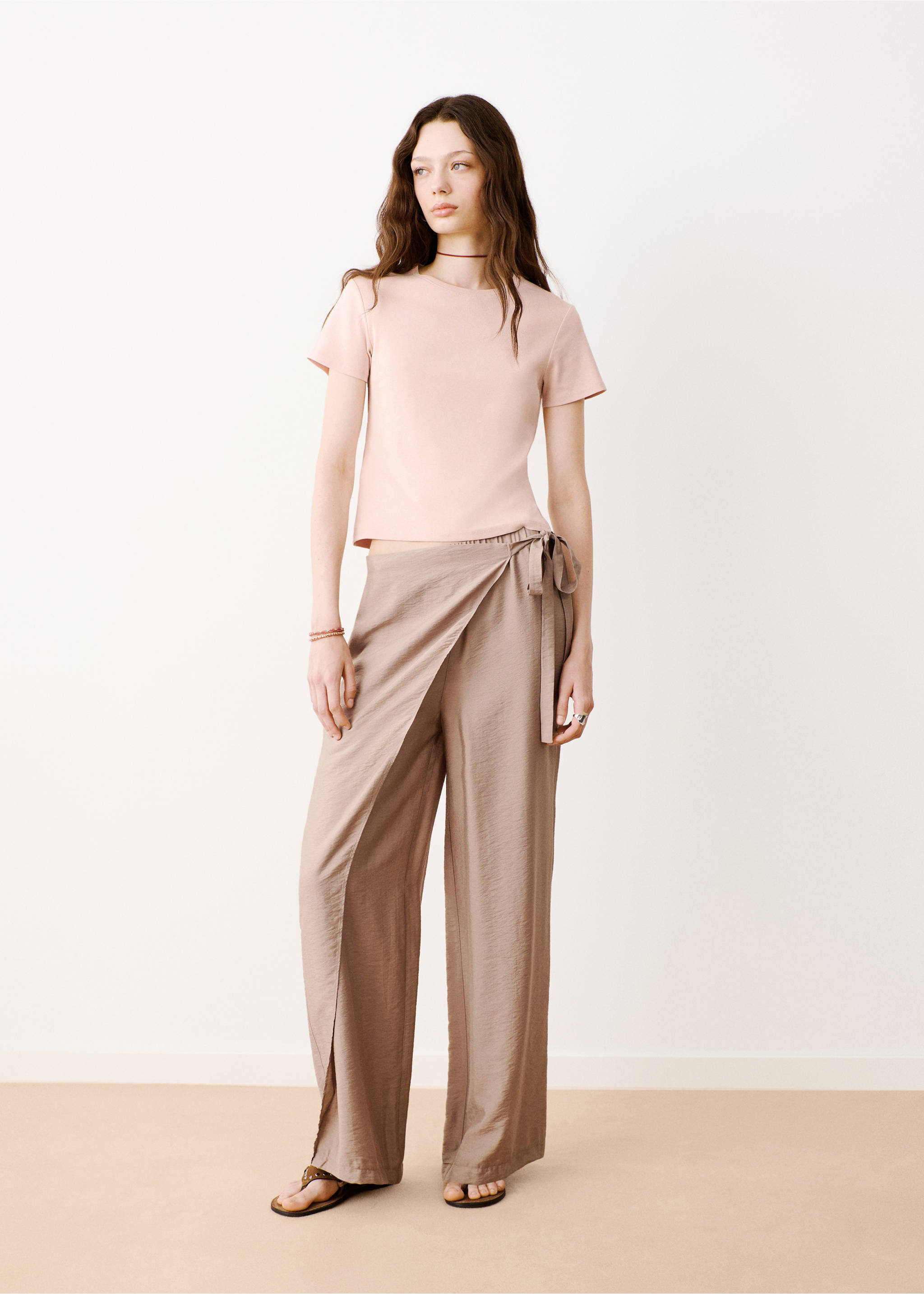 T-shirt with side slit detail - General plane, Pastel Pink. Ref: 37084096-00.
