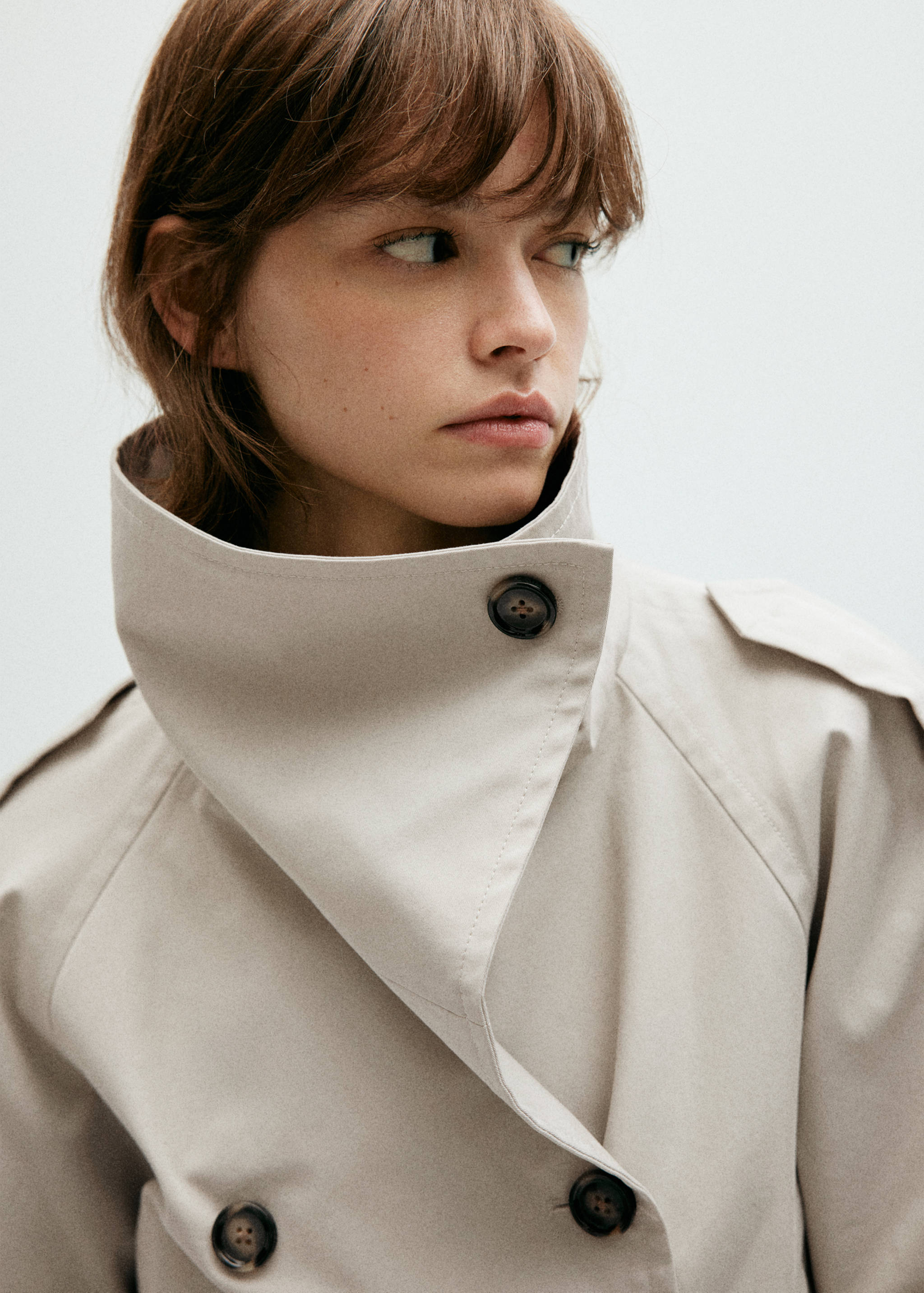 Double-breasted cropped trench coat - Details of the article 1