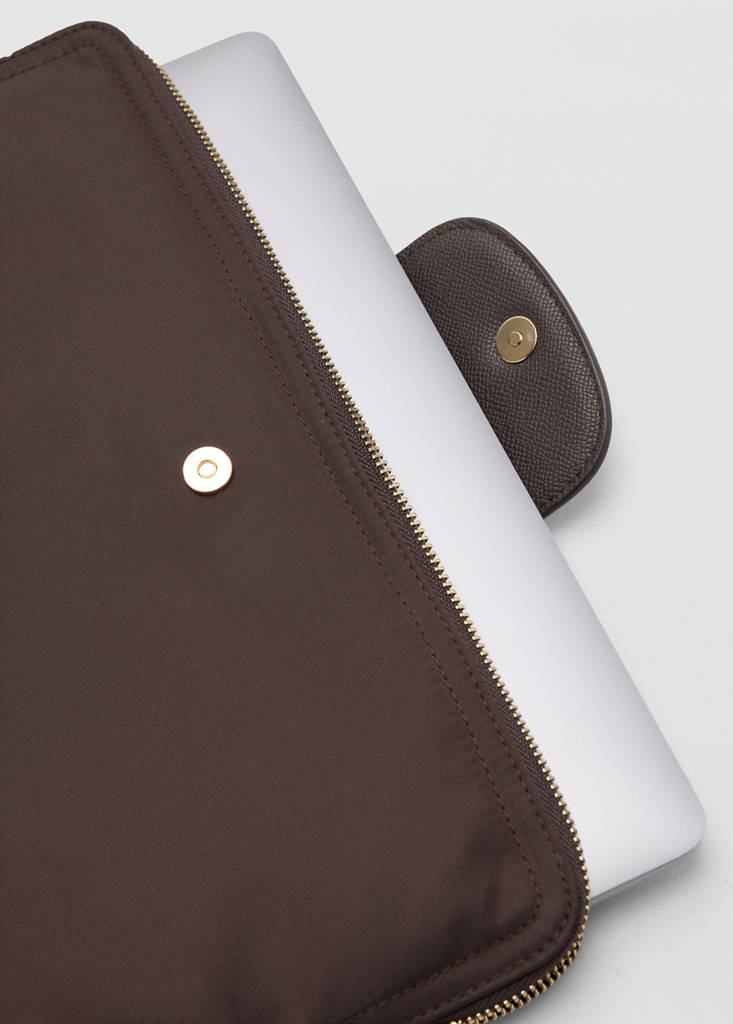 Nylon laptop case — Chocolate
