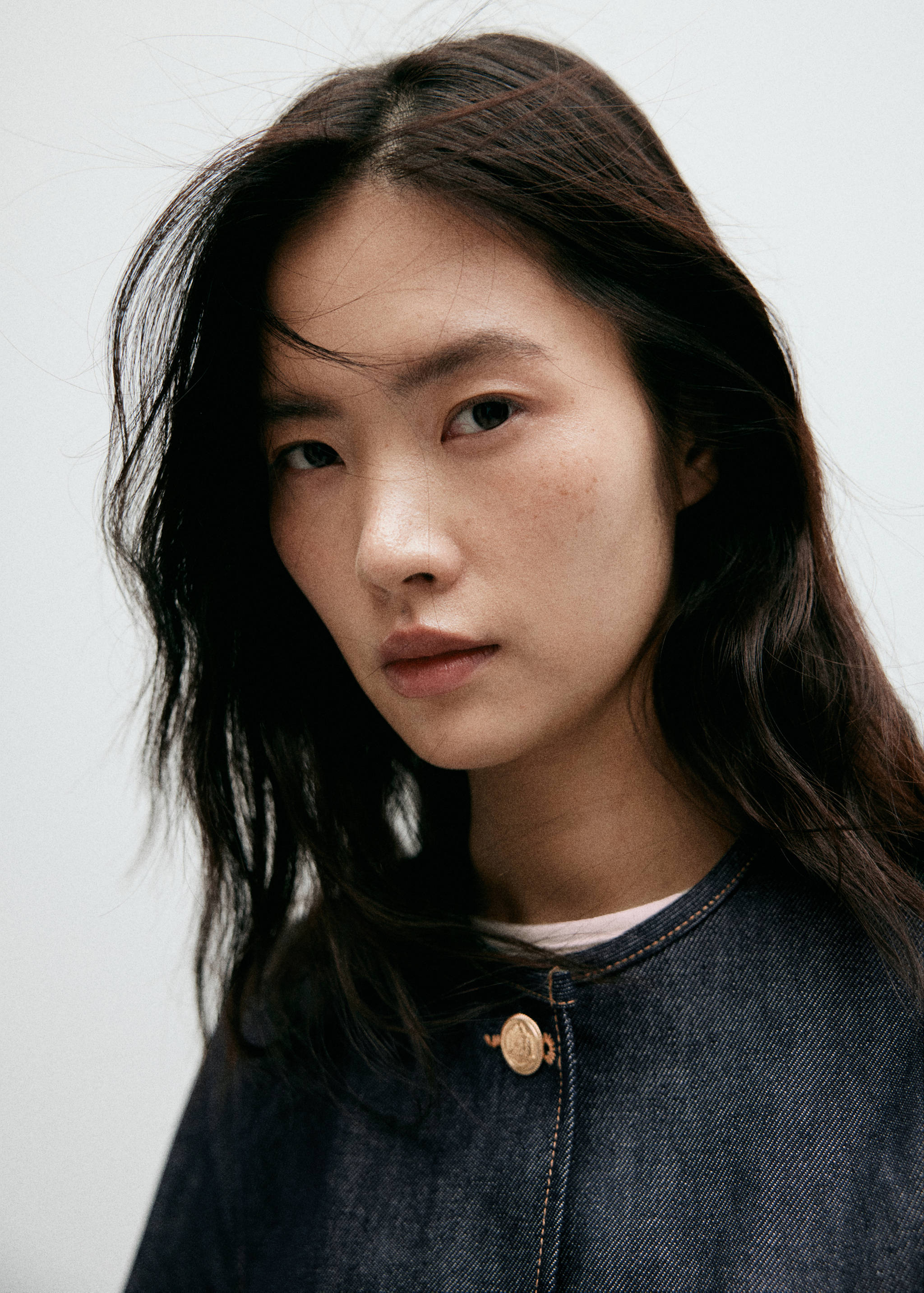 Denim jacket with pockets - Details of the article 1