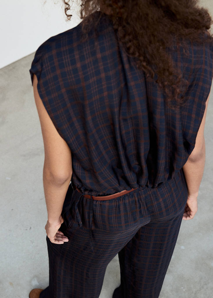 Gathered check blouse — Blue