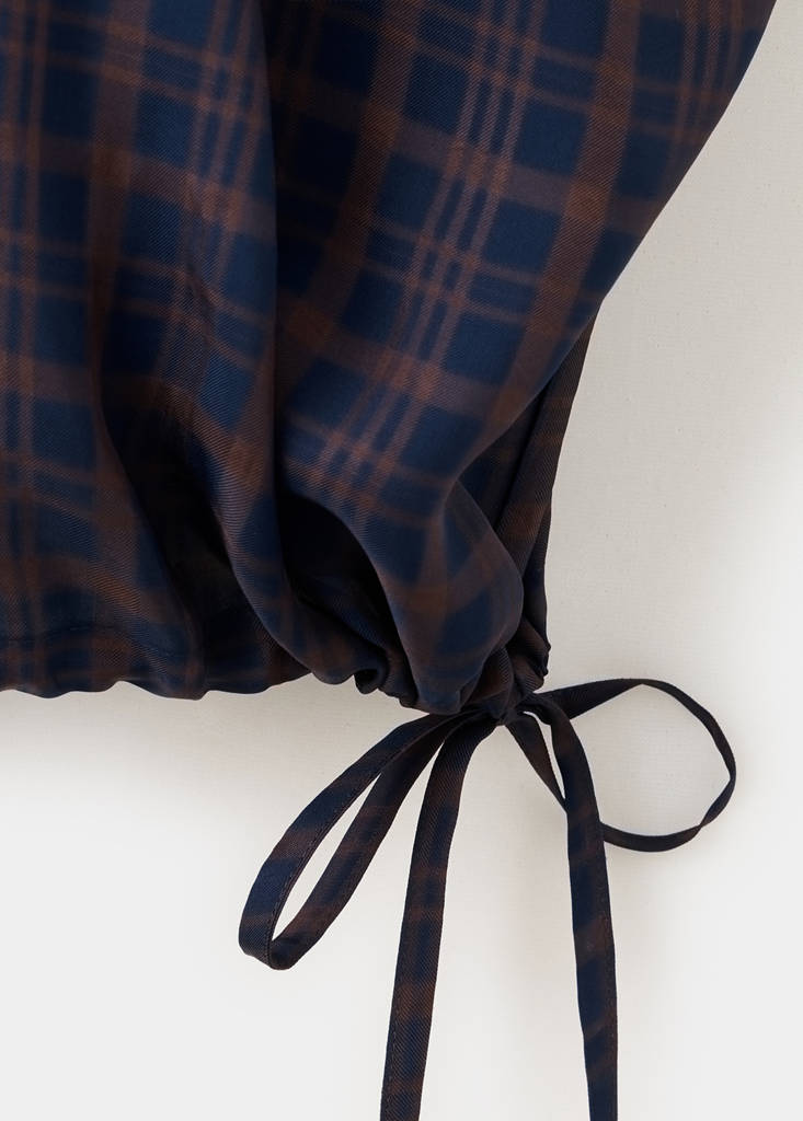Gathered check blouse — Blue