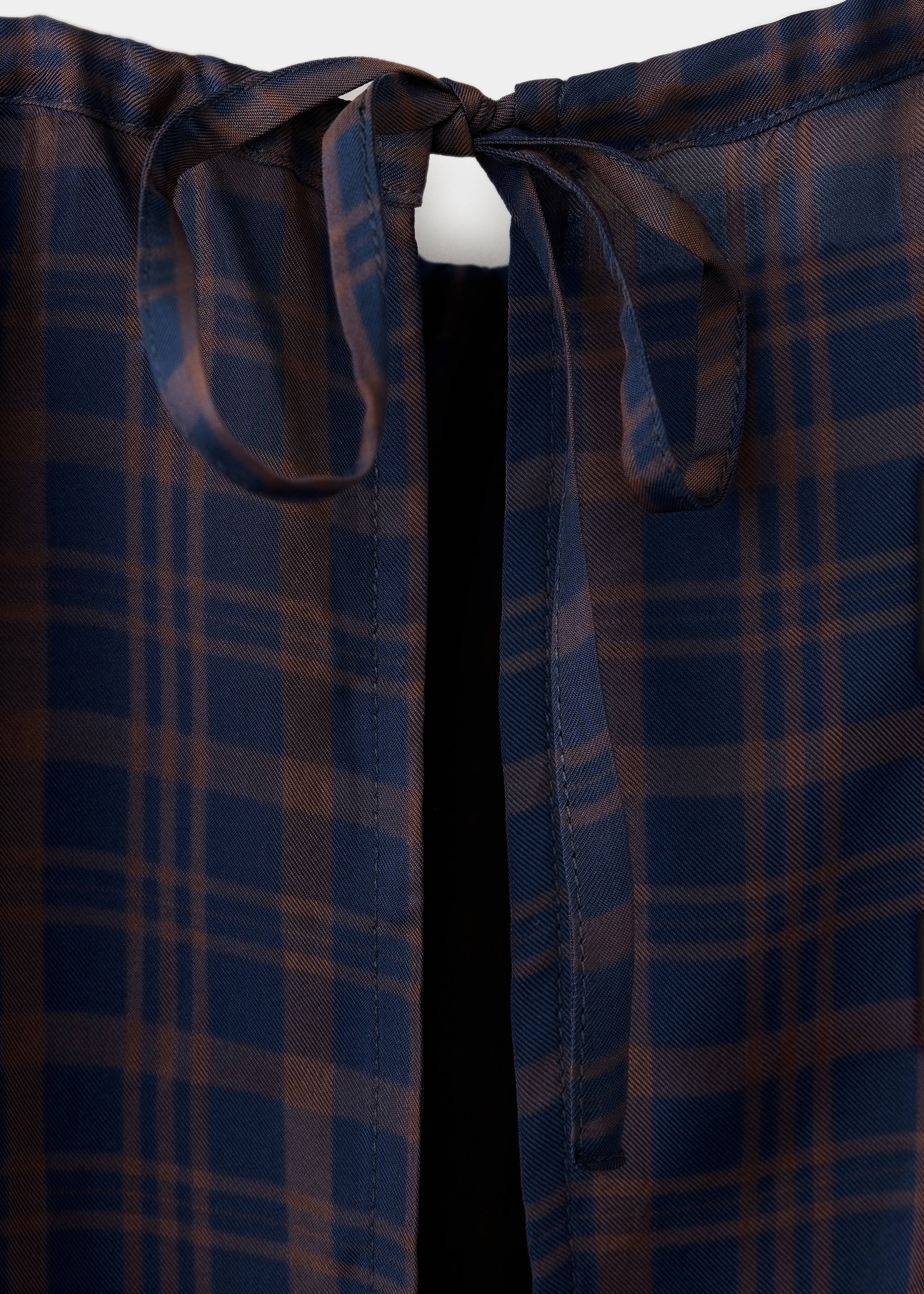 Gathered check blouse - Details of the article 0