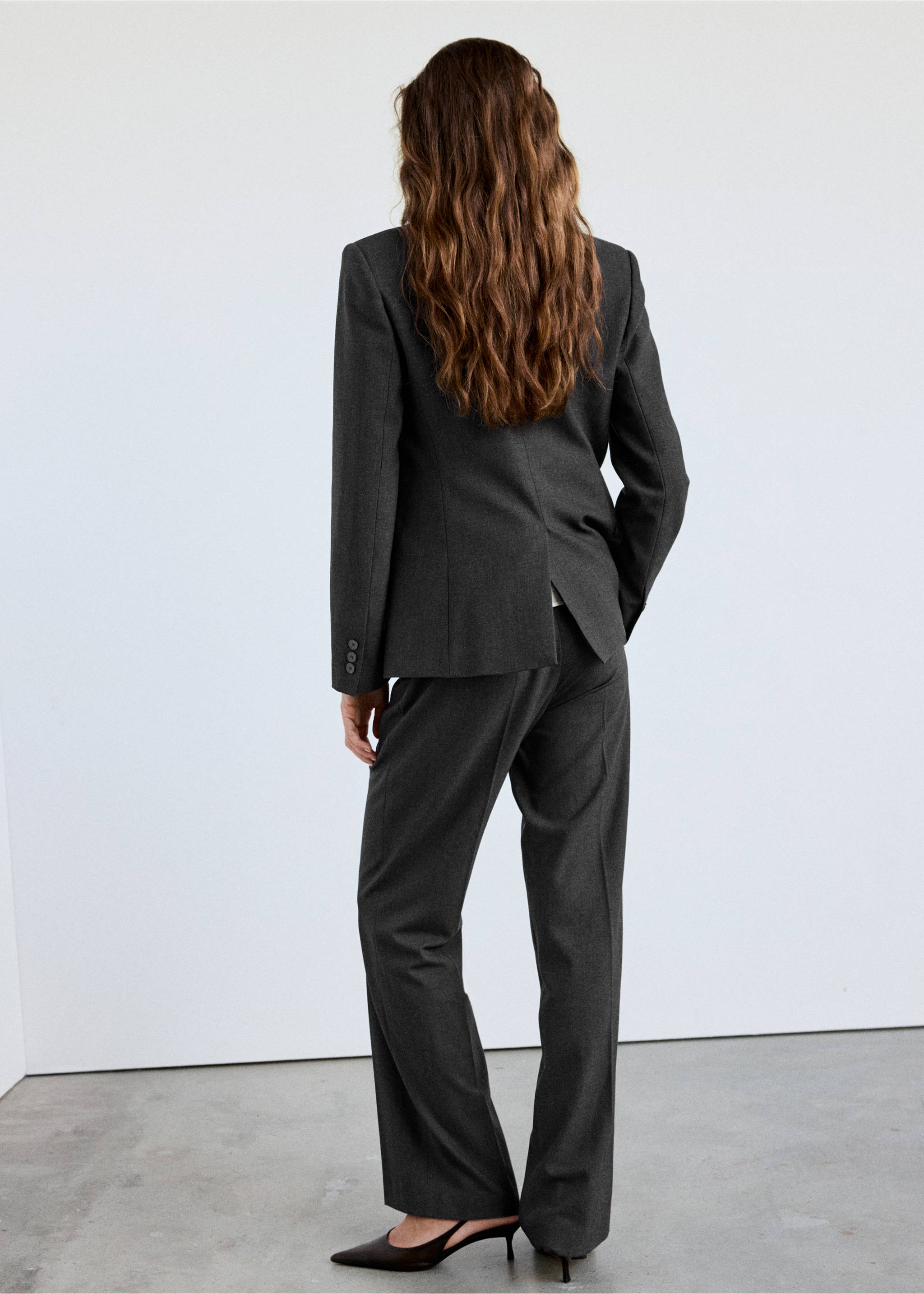 Straight-fit suit trousers - Reverse of the article, Grey. Ref: 37084111-01.
