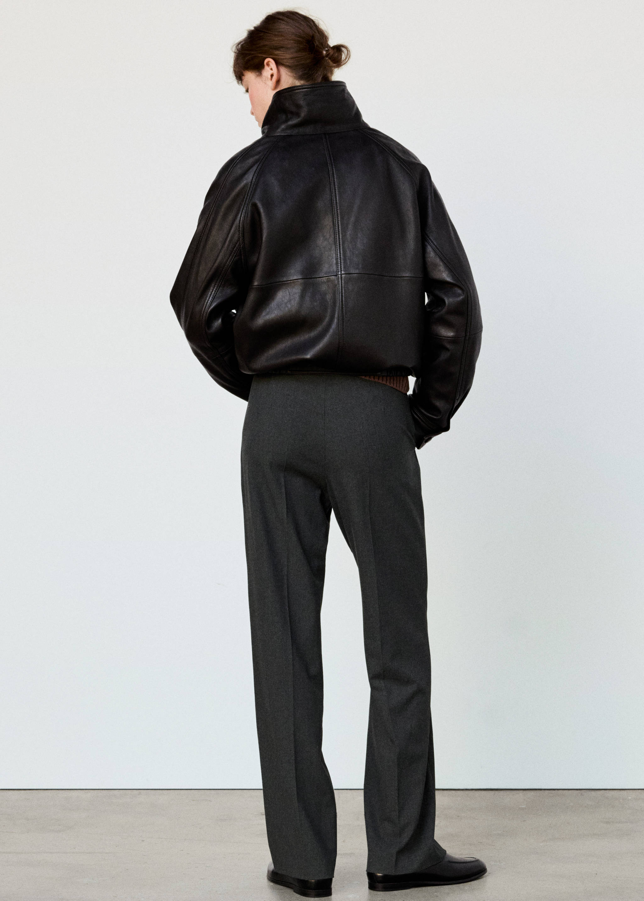 Pantalons vestit rectes - Revers de l'article