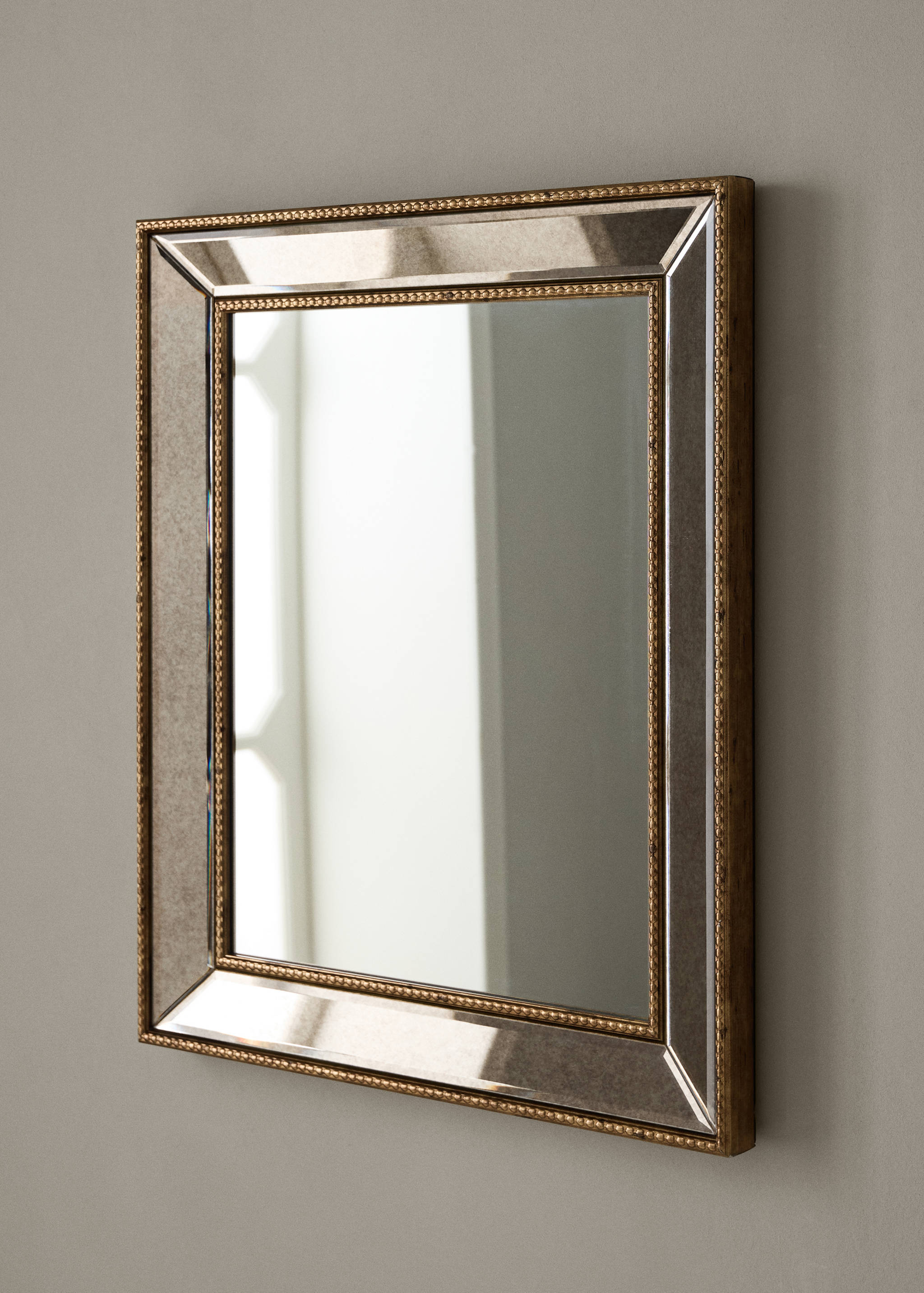 Rectangular mirror with antique edges - General plane