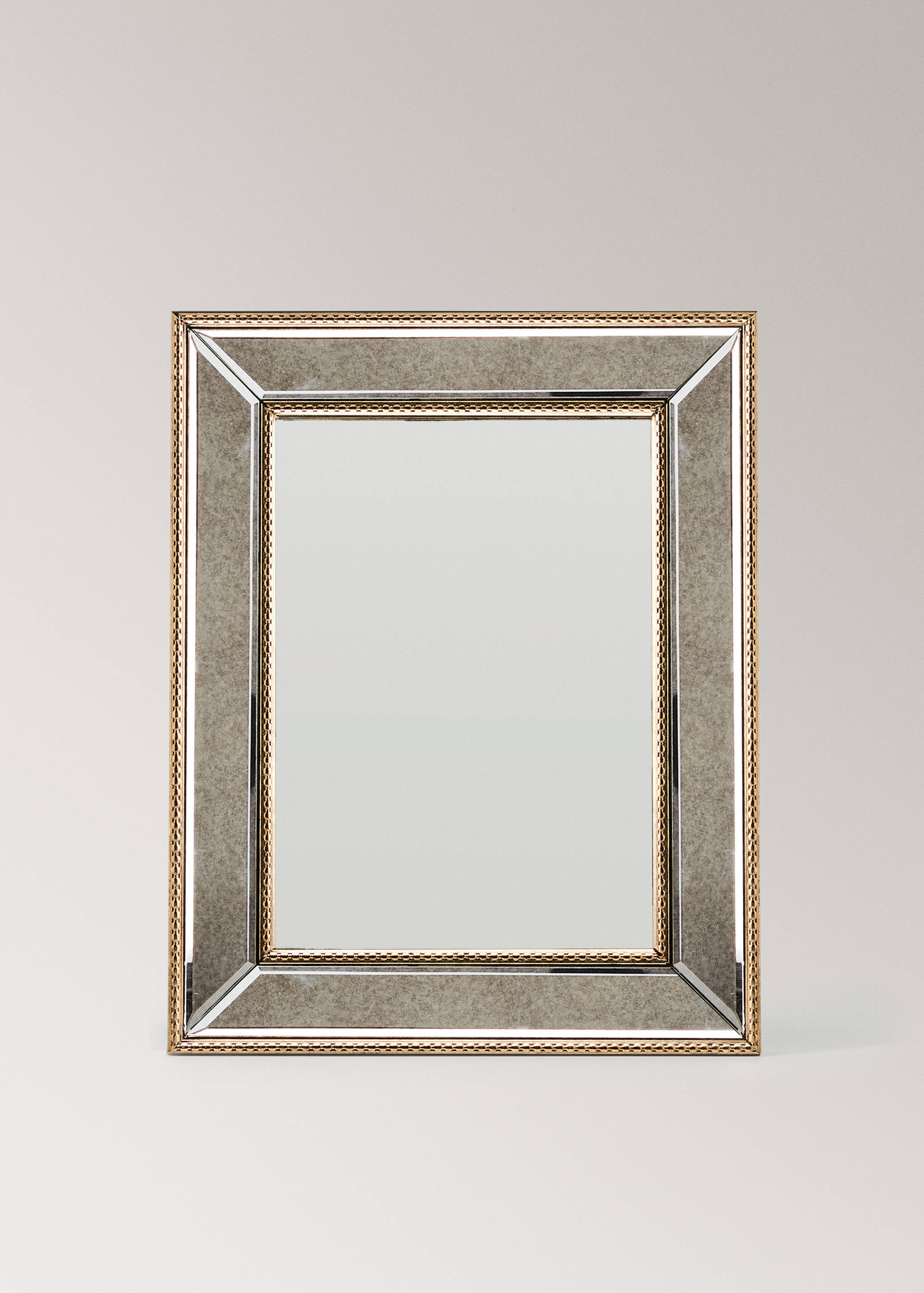 Rectangular mirror with antique edges - Article without model