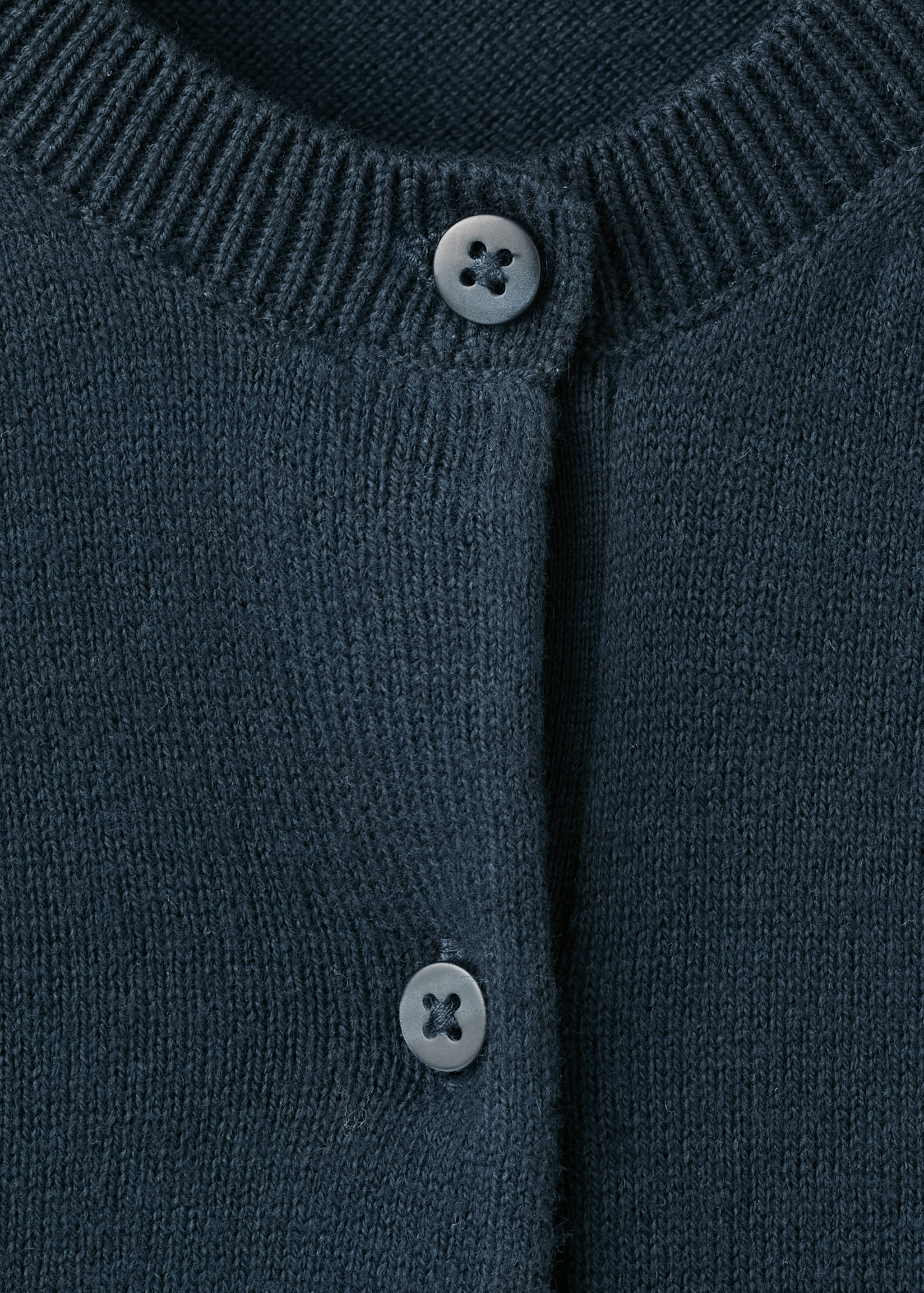 Cardigan en maille à boutons - Détail de l'article 8