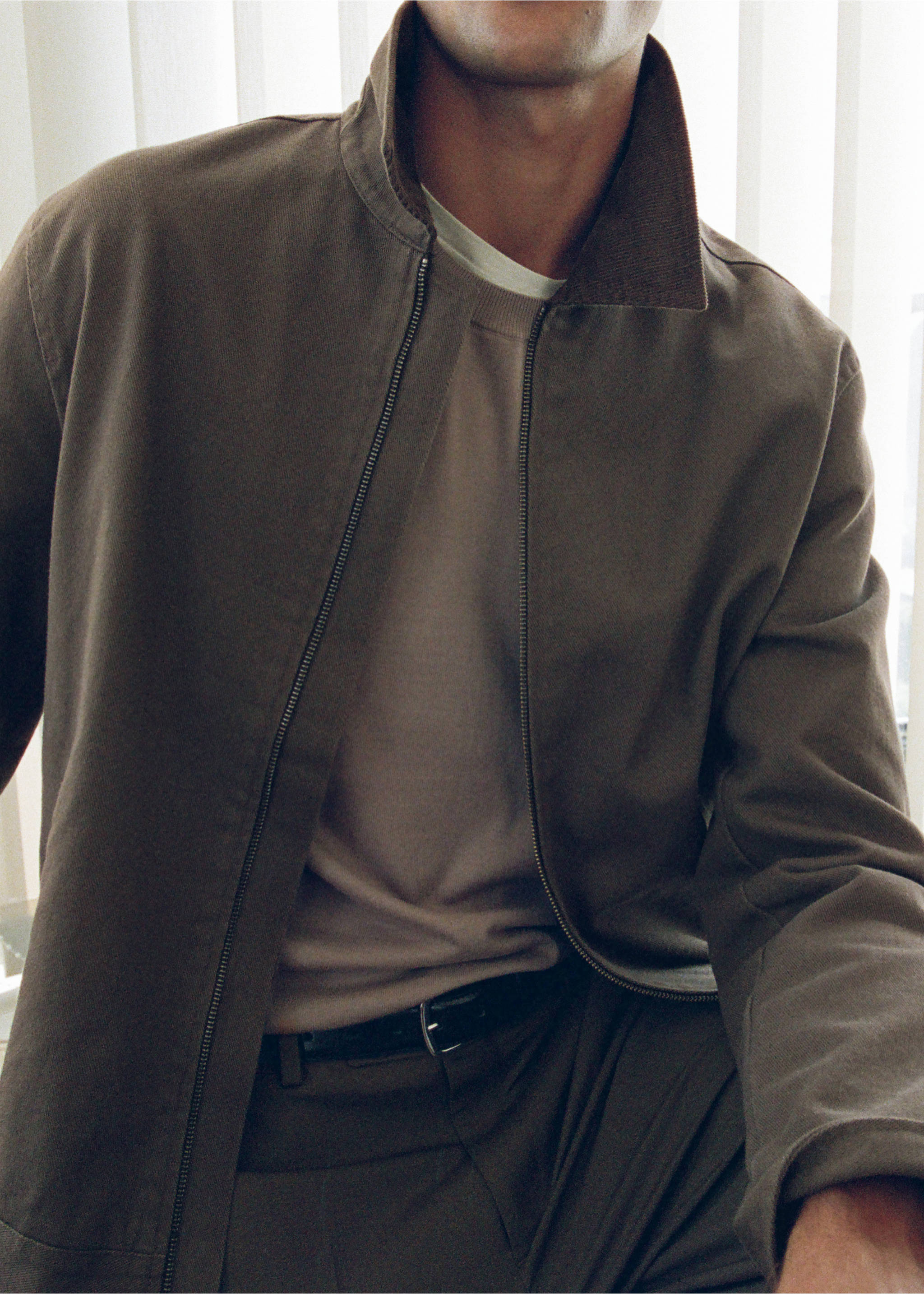 Corduroy collar denim jacket - Details of the article 5, Brown. Ref: 37084403-00.