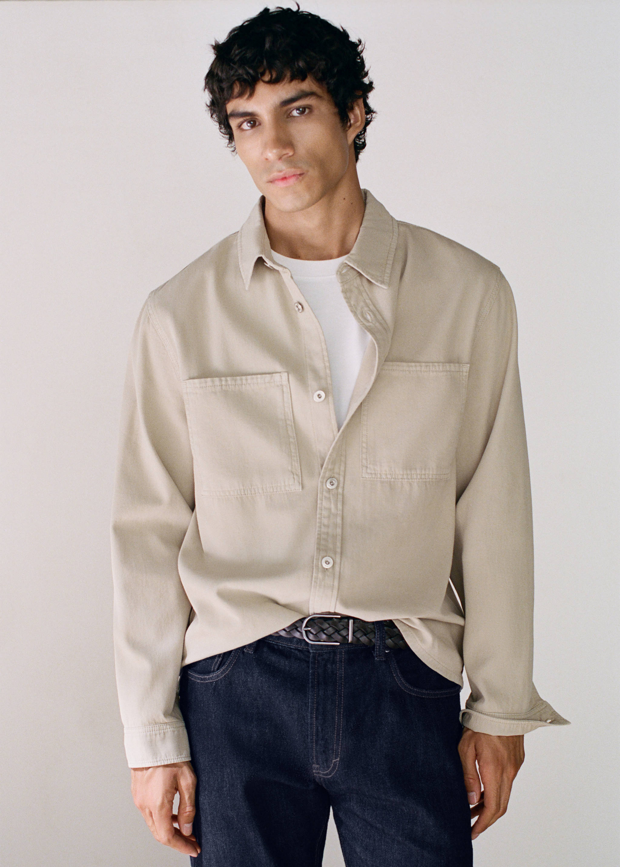 Denim overshirt pockets - Details of the article 7