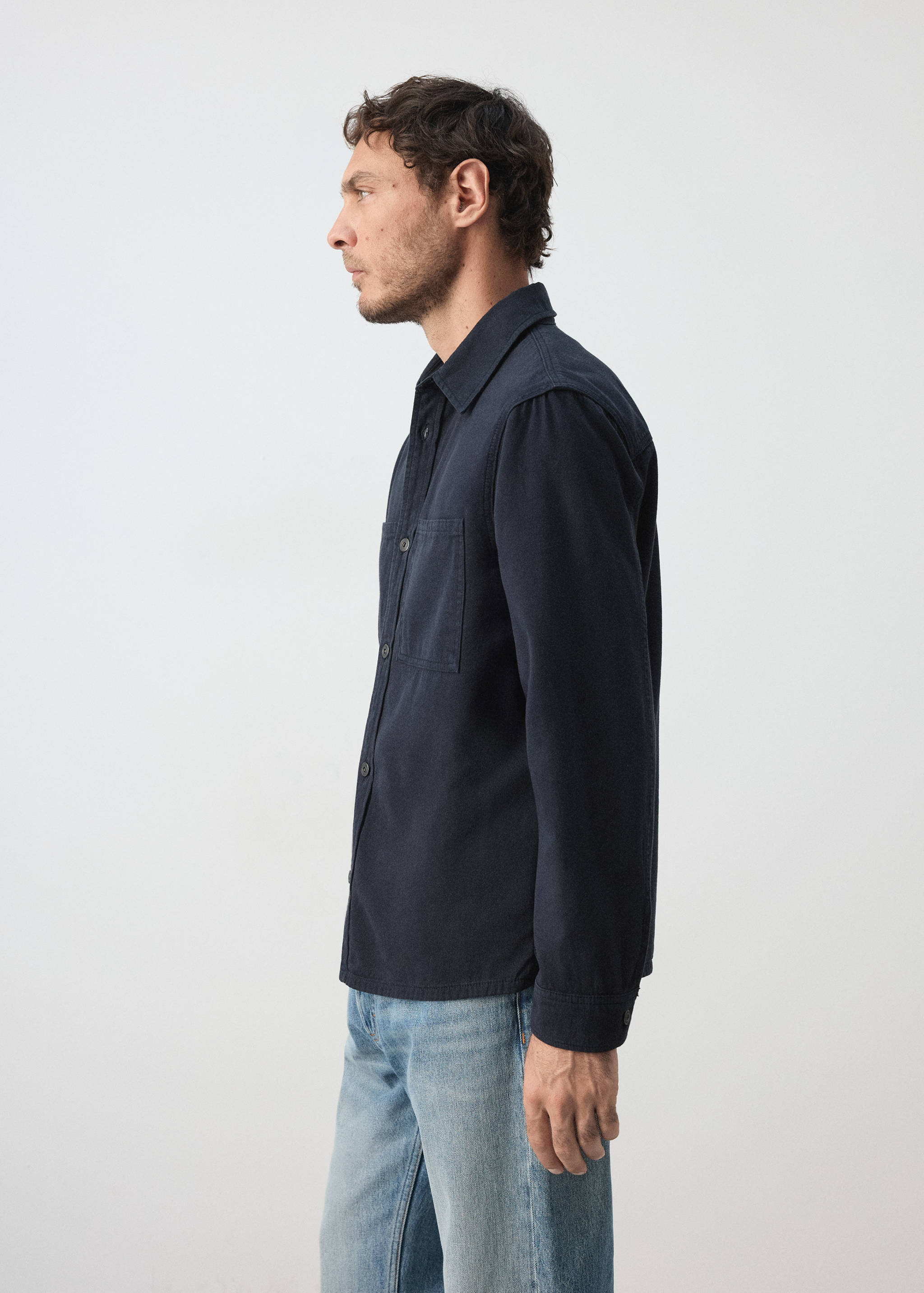 Denim overshirt pockets - Details of the article 2