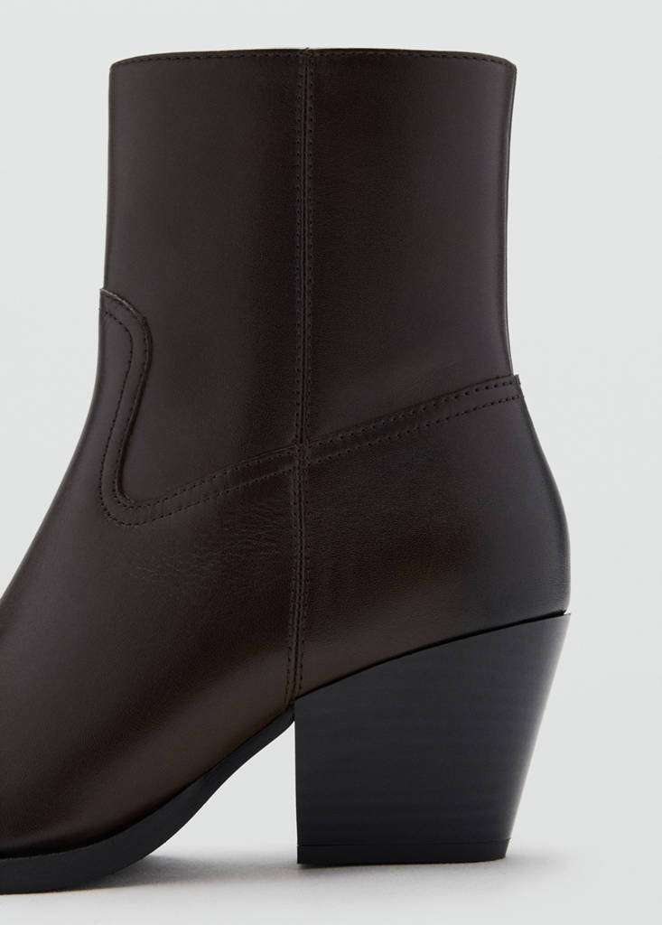 Leather pointed ankle boots — Chocolate