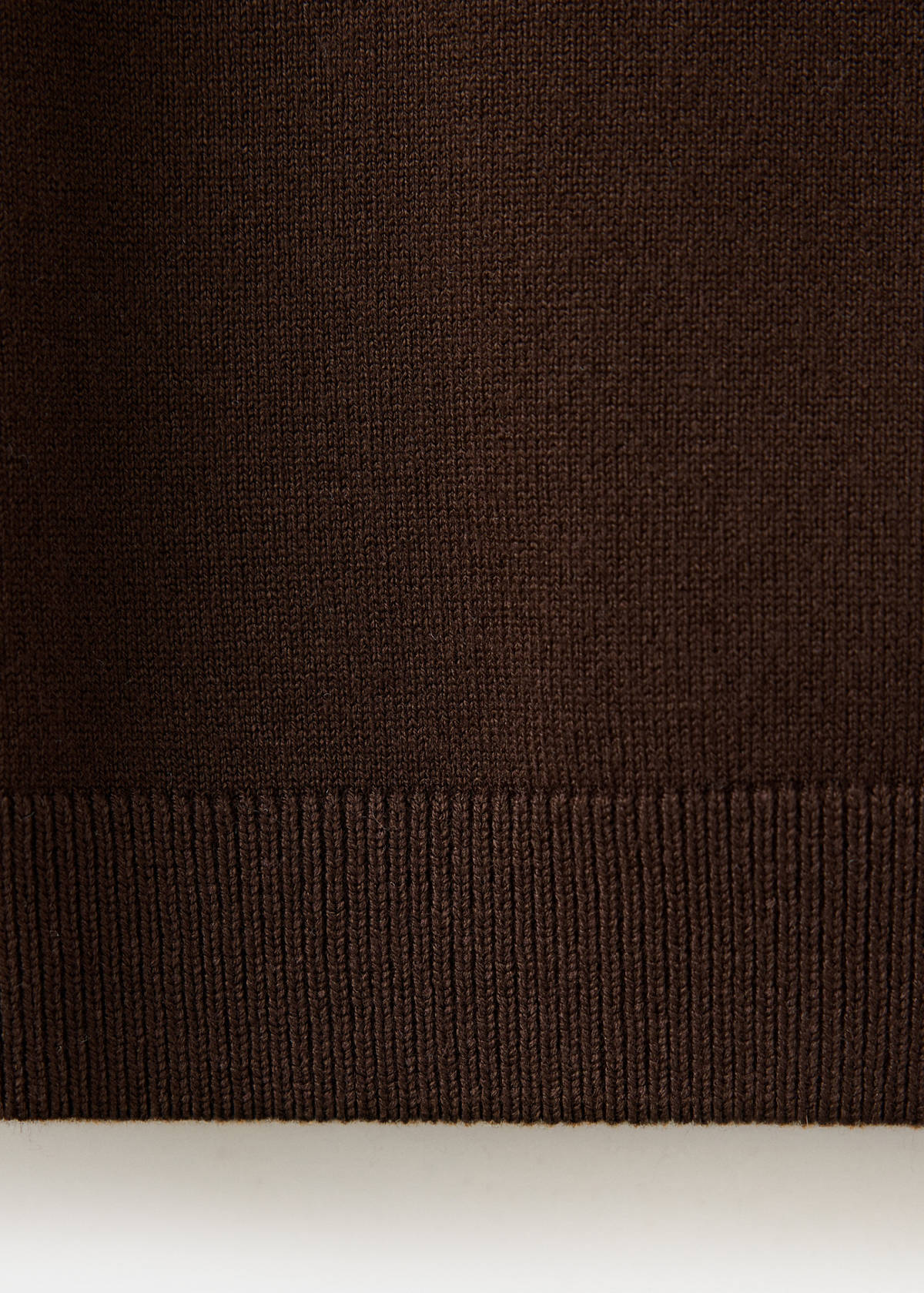 V-neck knit top — Chocolate