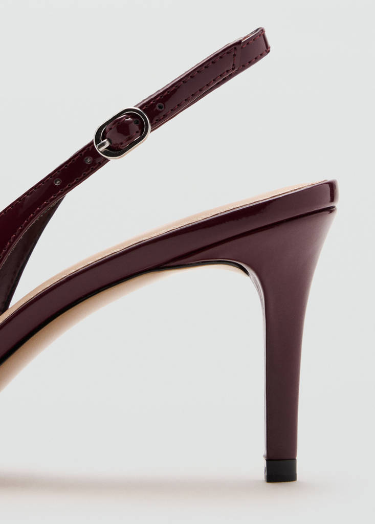 Patent leather pointed-toe court shoes — Burgundy
