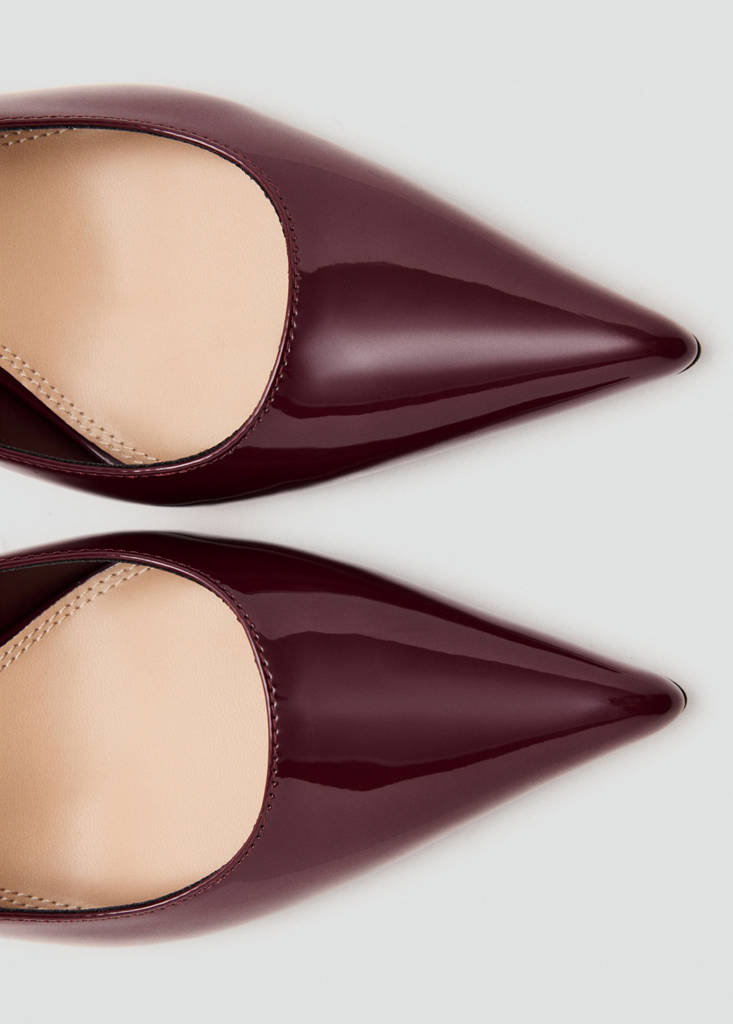 Patent leather pointed-toe court shoes — Burgundy