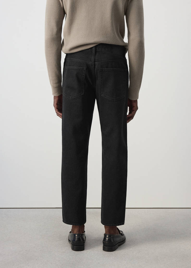 Sammy cropped carrot fit jeans — Black denim