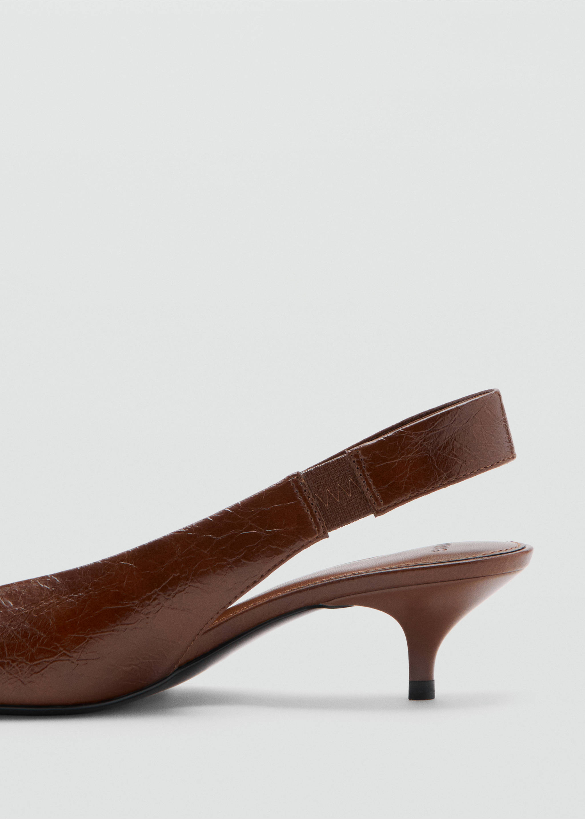 Kitten heel pointed toe shoe - Details of the article 1, Cognac. Ref: 37084429-00.
