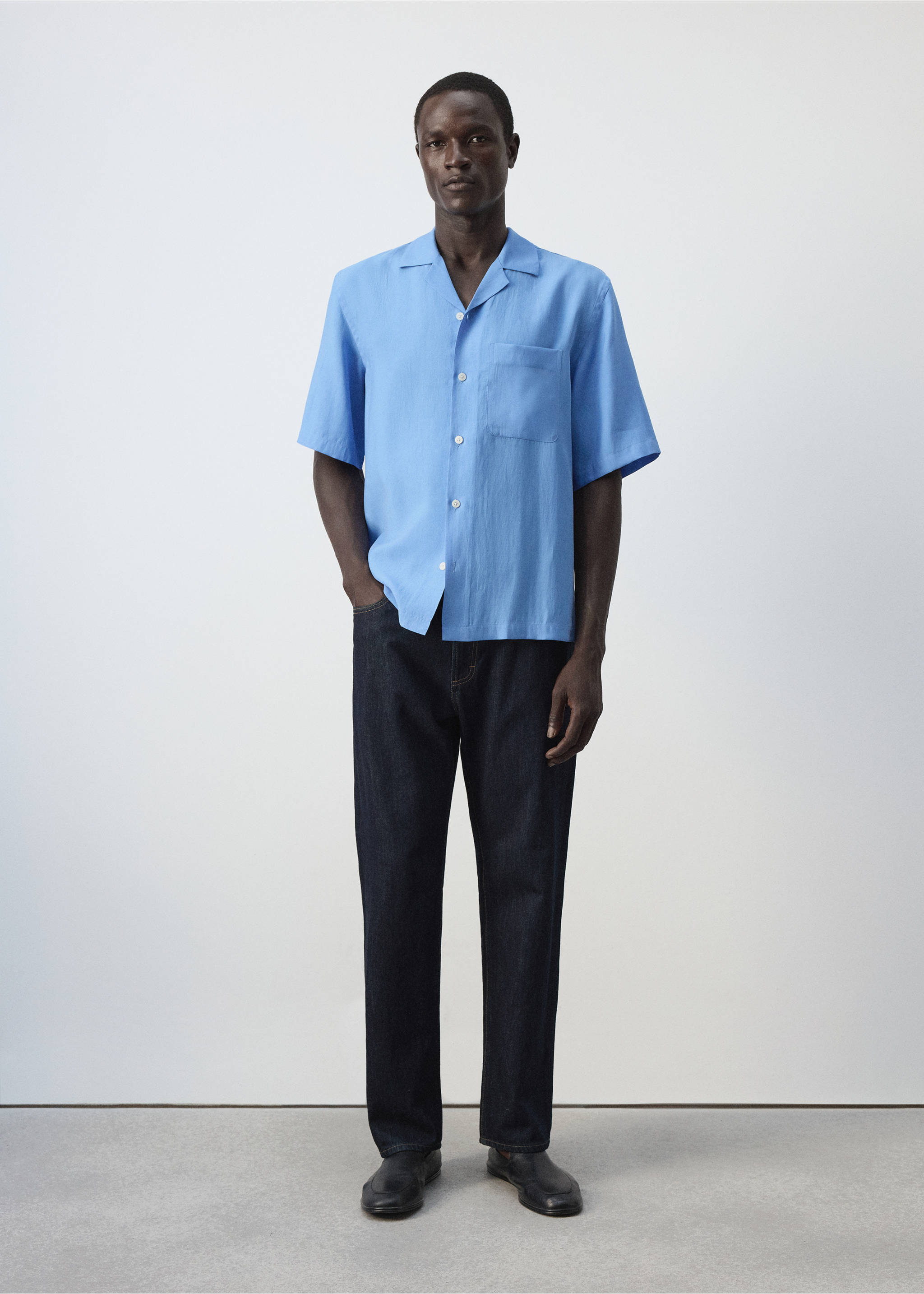 Chemise en mélange de modal avec poche - Plan général, Bleu. Ref: 37084436-00.