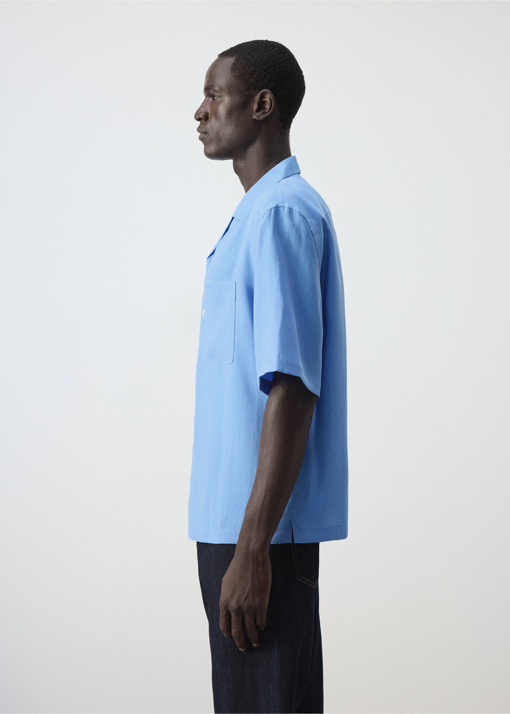 Chemise en mélange de modal avec poche - Détail de l'article 2, Bleu. Ref: 37084436-00.