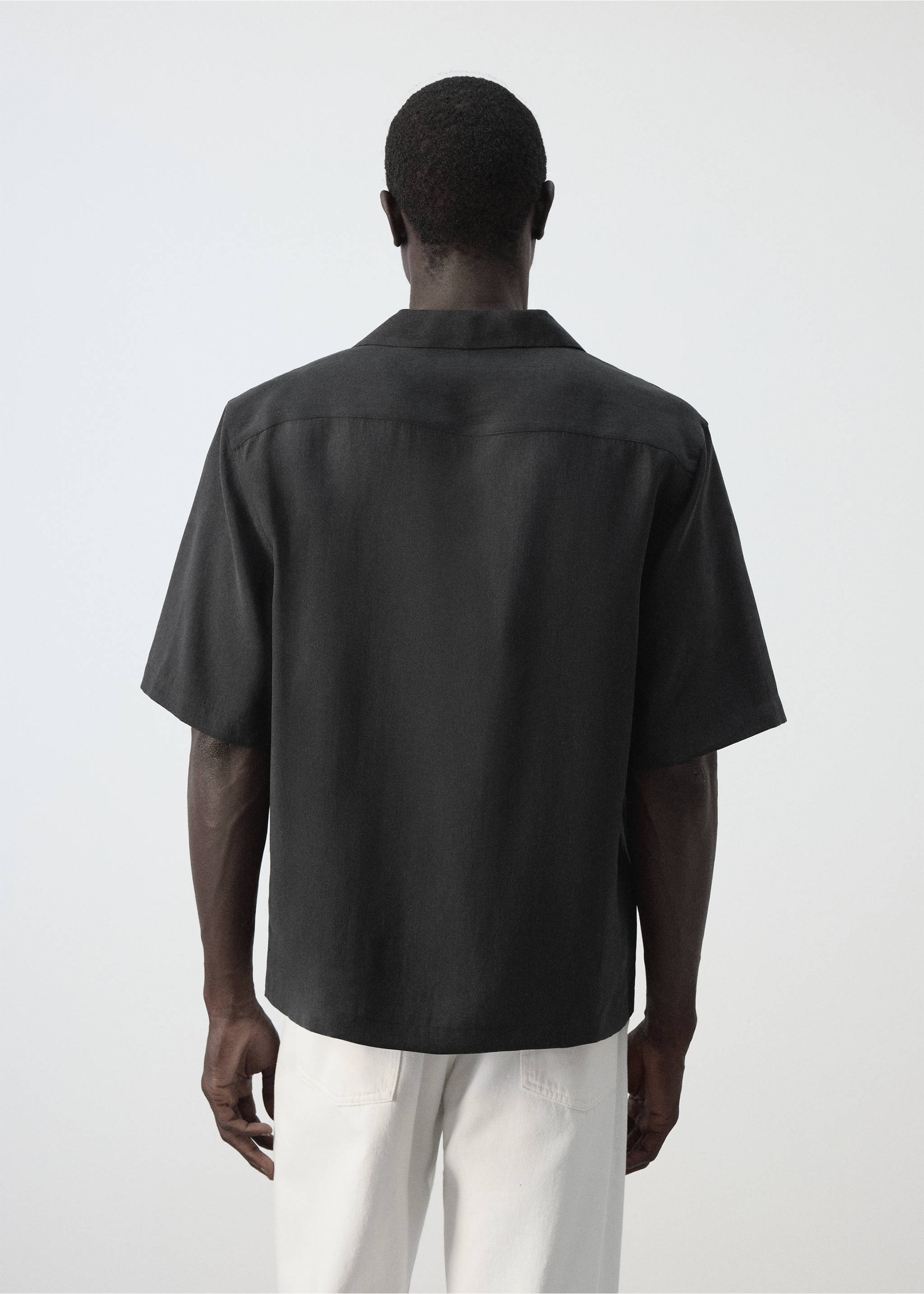 Chemise en mélange de modal avec poche - Verso de l’article, Noir. Ref: 37084436-00.