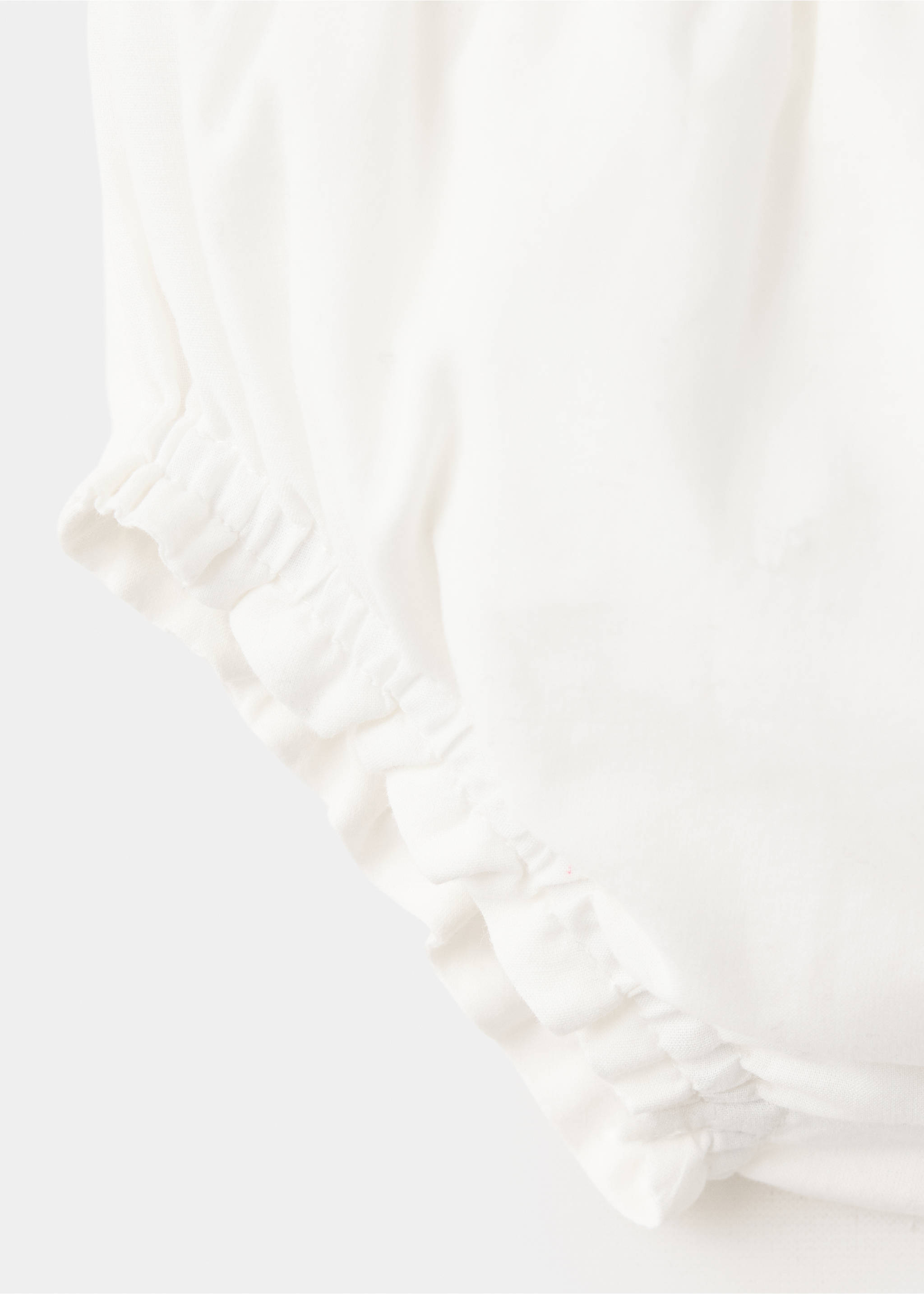 Cotton shorts with gathered details - Details of the article 0, Off White. Ref: 37084461-00.