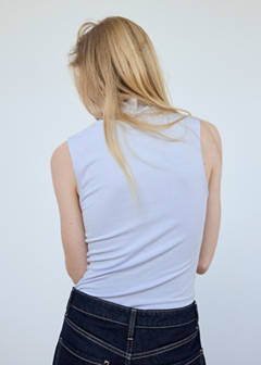 Sleeveless turtleneck top — Sky Blue 4