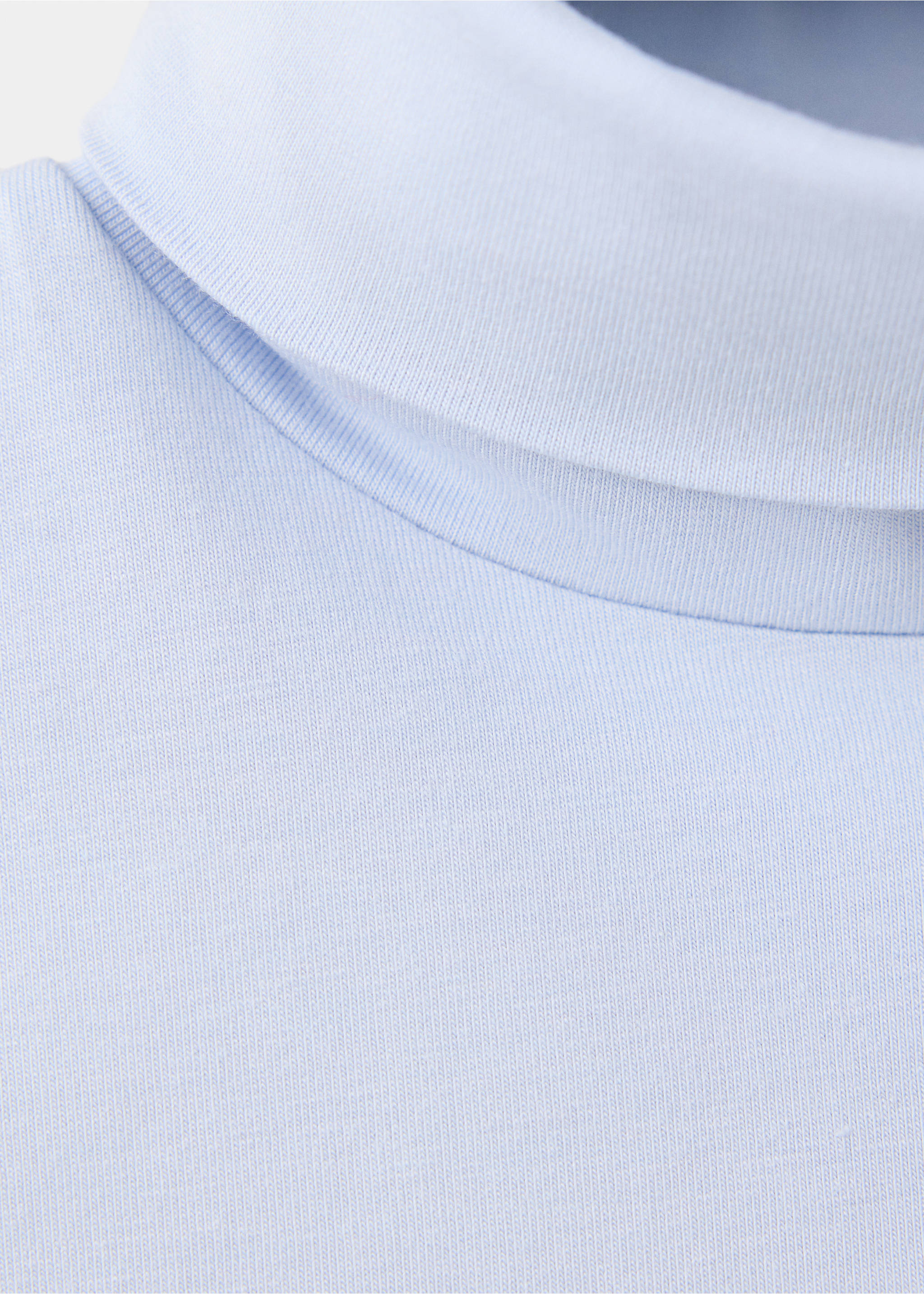 Sleeveless turtleneck top - Details of the article 8, Sky Blue. Ref: 37084465-00.