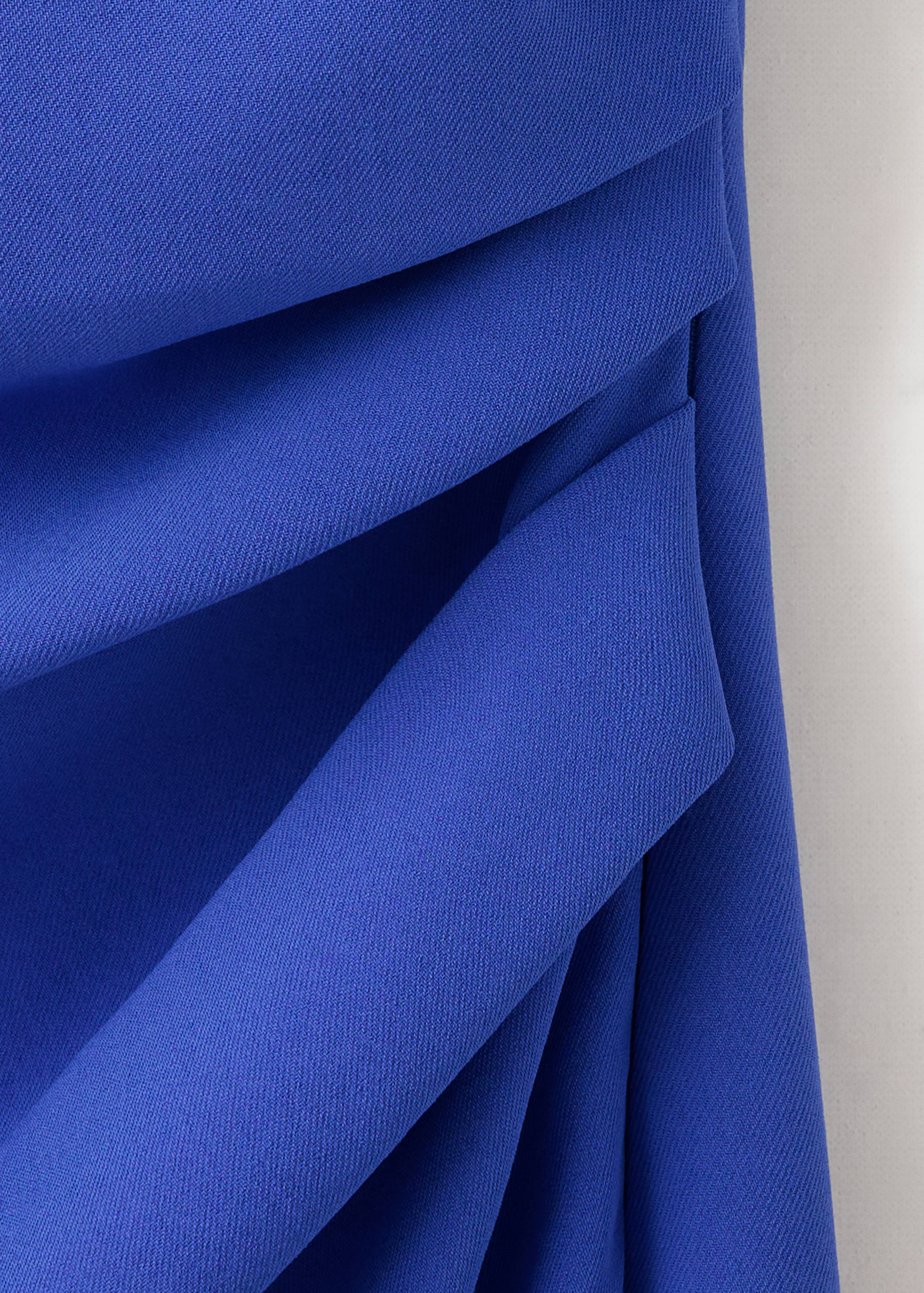 Asymmetric side ruched dress - Details of the article 0