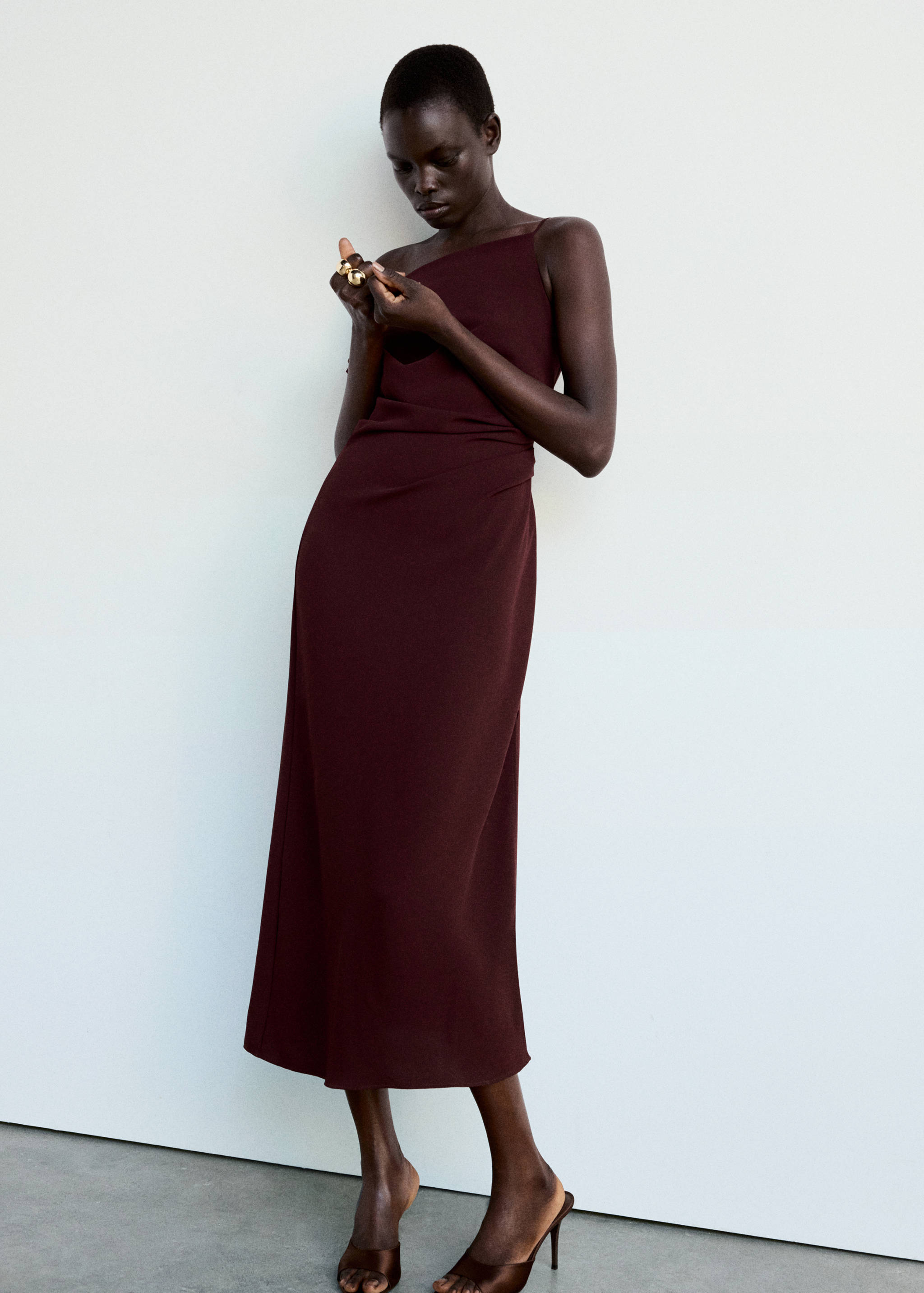 Asymmetric side ruched dress - General plane