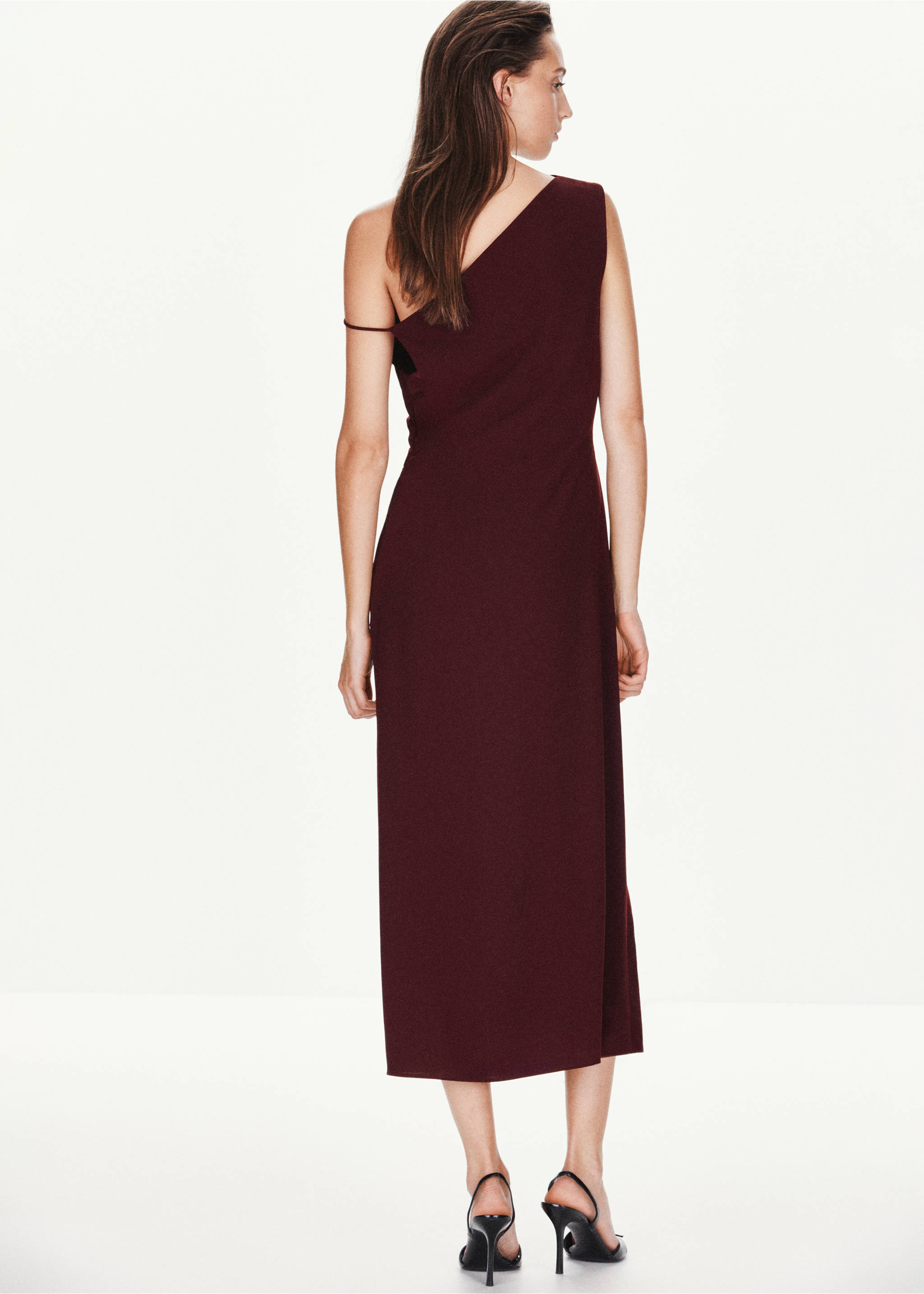 Seitlich gerafftes asymmetrisches Kleid - Rückseite des Artikels, Bordeaux. Ref: 37084471-00.
