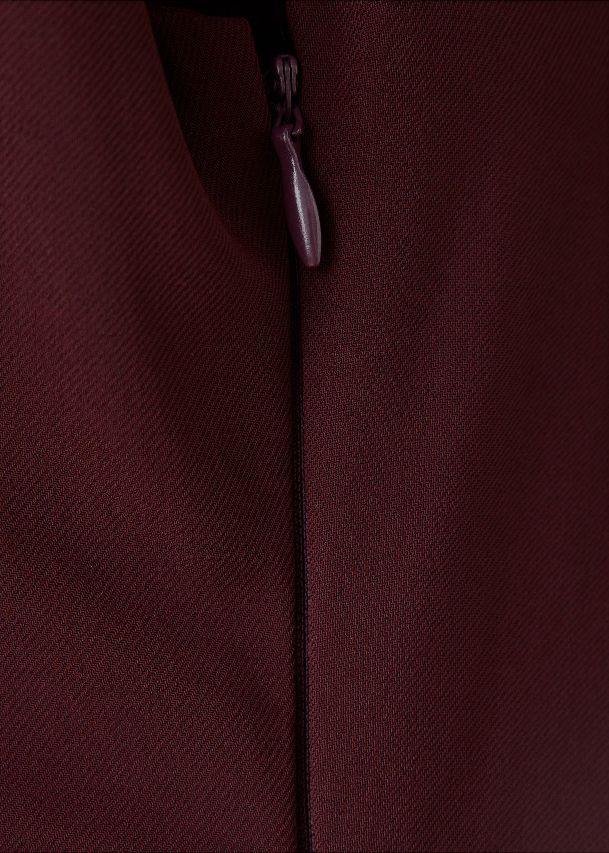 Seitlich gerafftes asymmetrisches Kleid - Detail des Artikels 8, Bordeaux. Ref: 37084471-00.