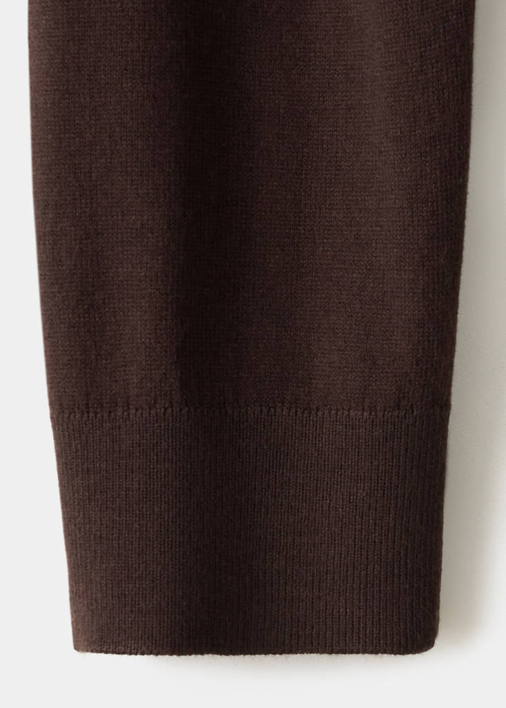 V-neck knit sweater — Chocolate