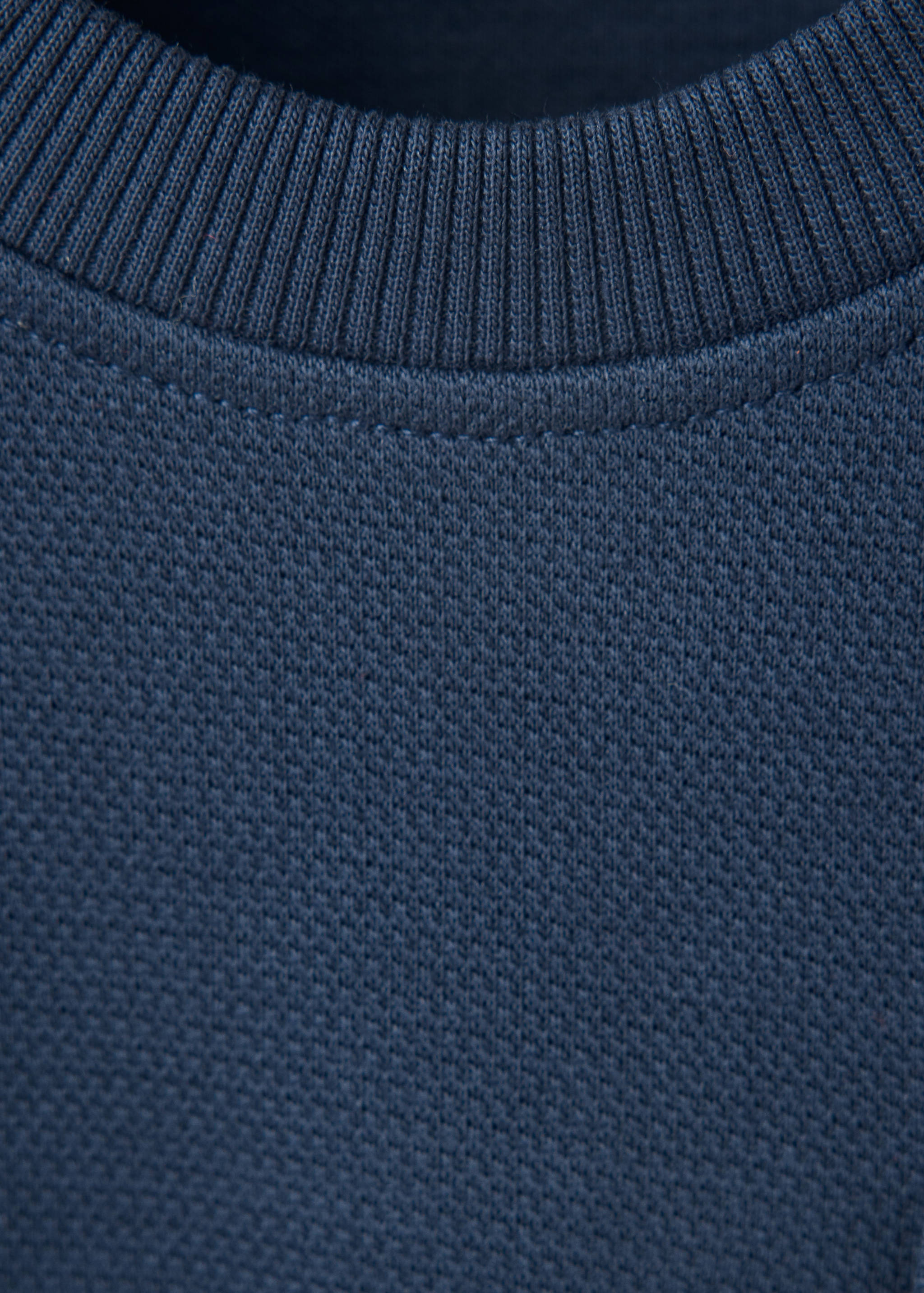 Oversize-Sweatshirt mit Tasche - Detail des Artikels 8