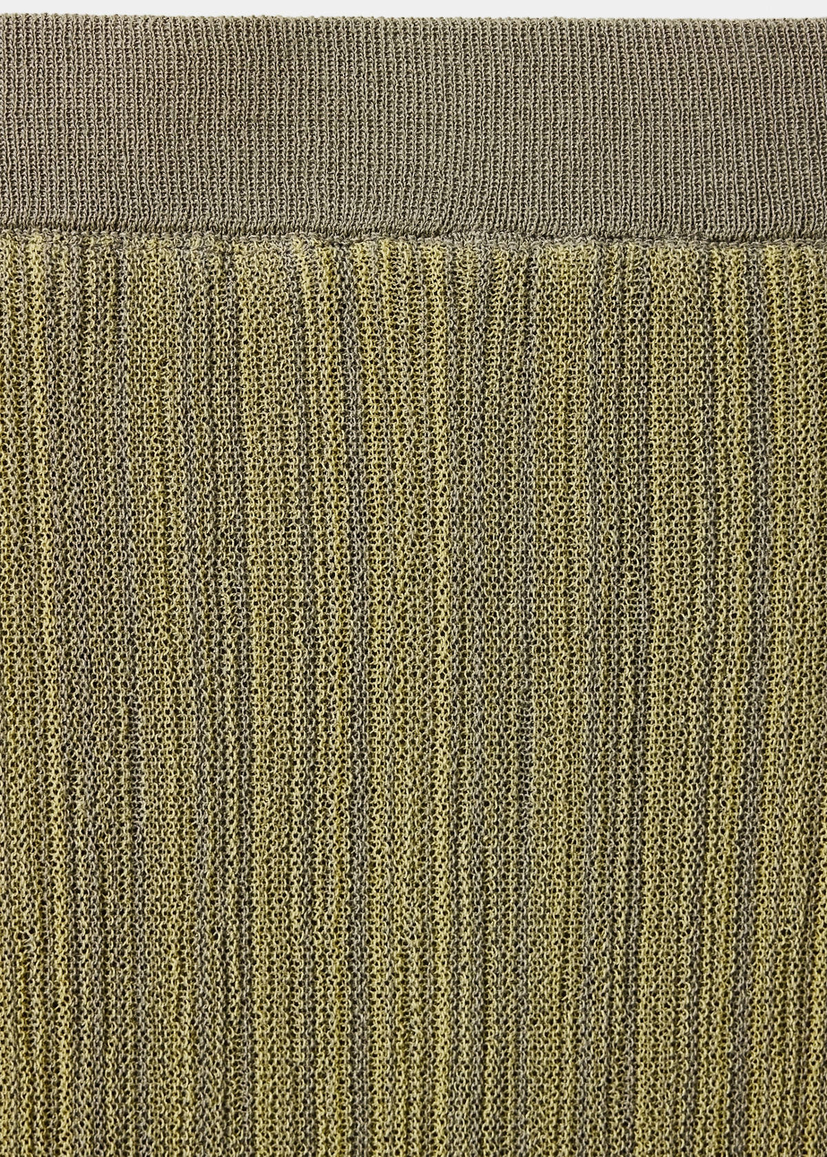 Semi-transparent knitted skirt — Green