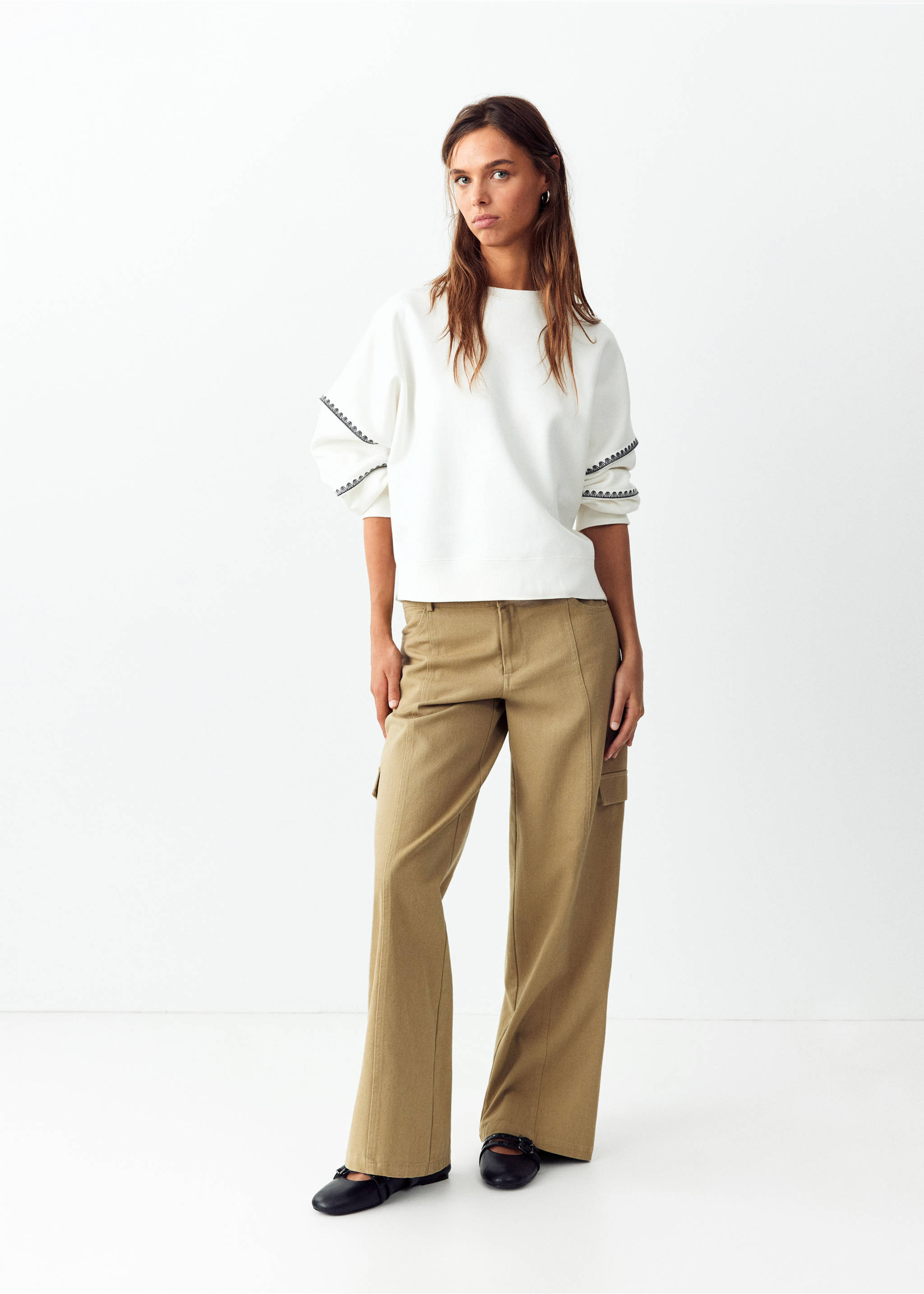 Cotton sweatshirt with embroidered details - General plane, Off White. Ref: 37084788-00.