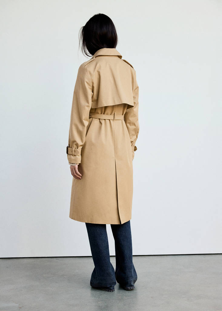 Long trench coat with belt — Beige