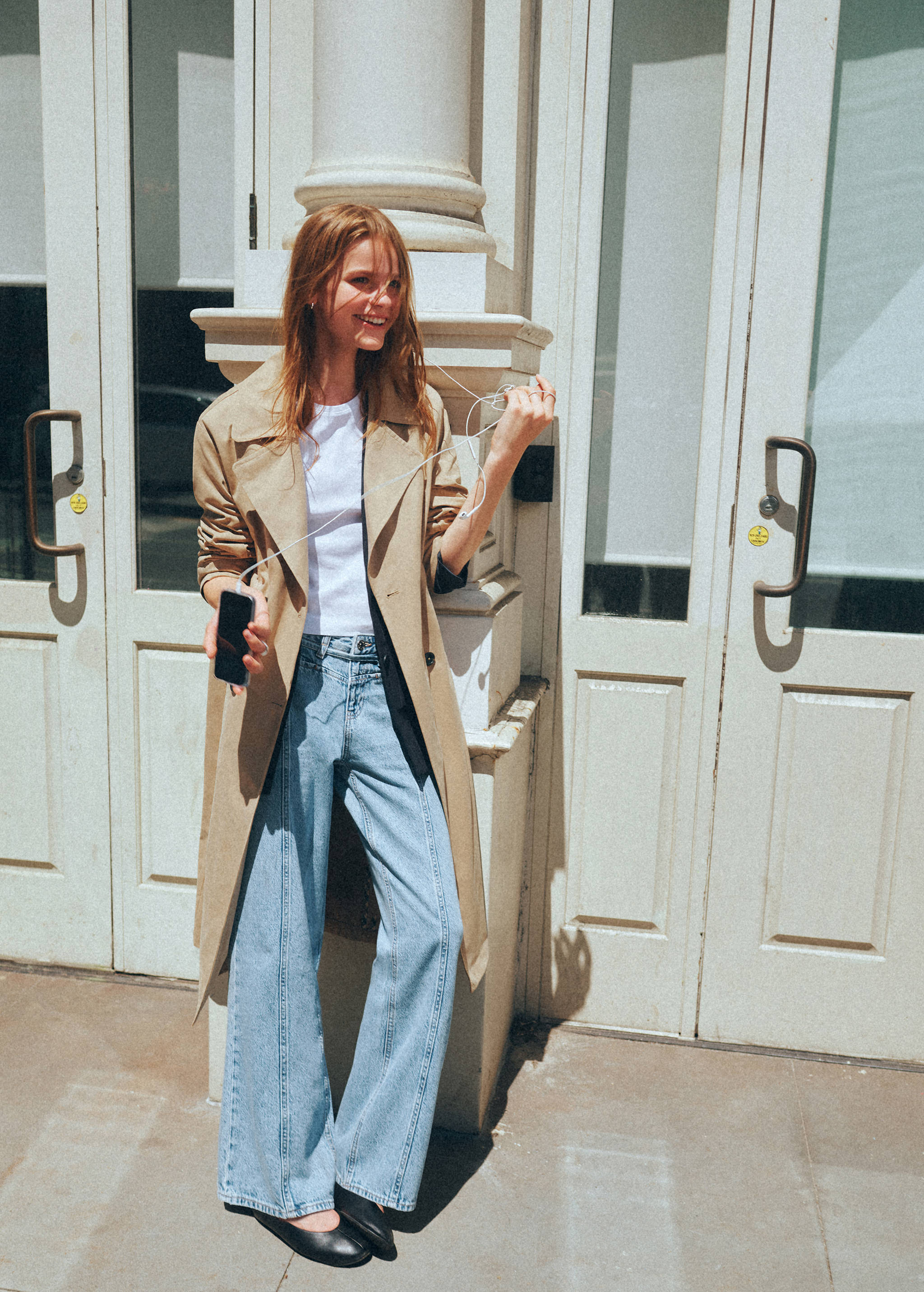 Double-breasted belted trench coat - General plane