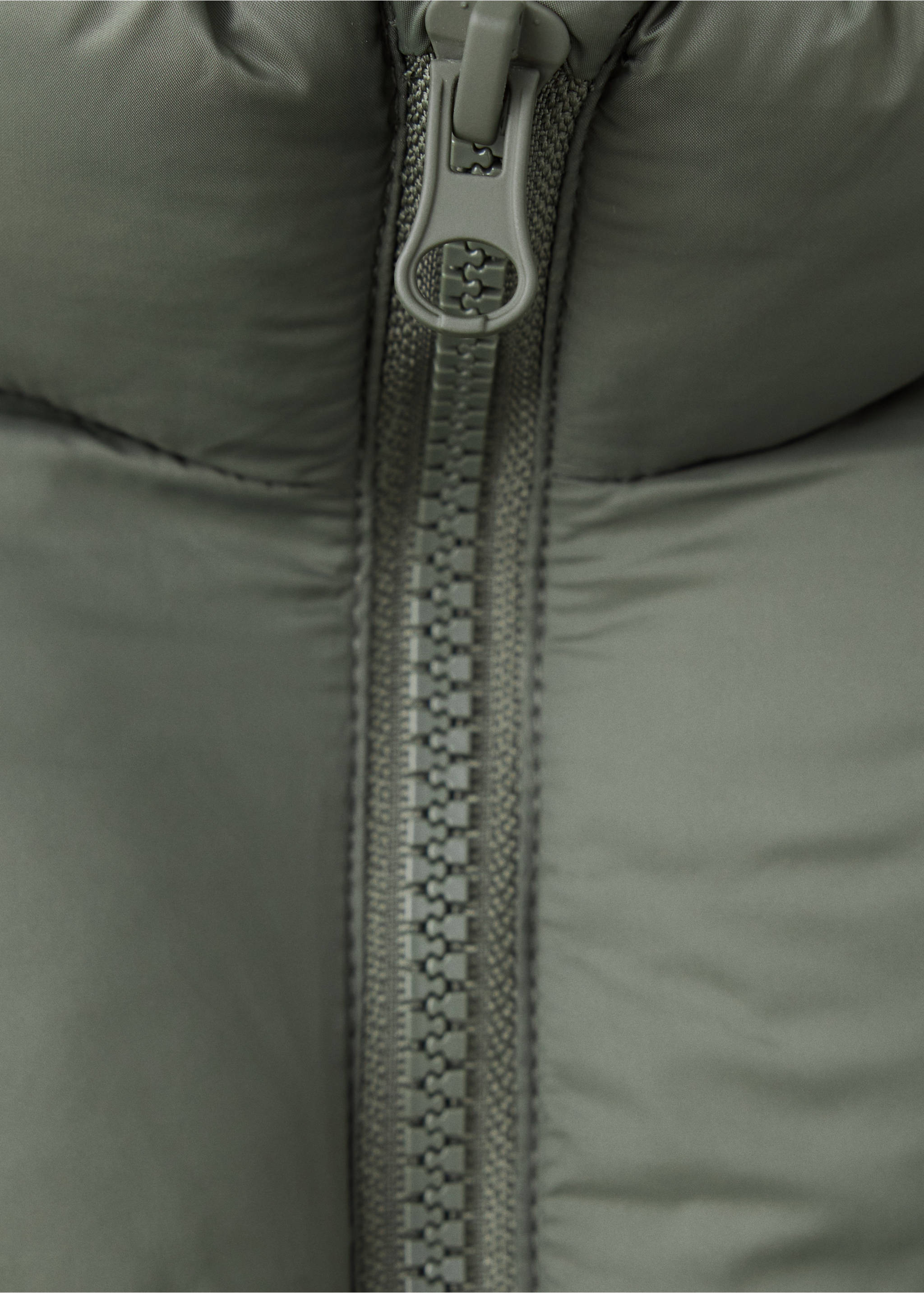 Quilted jacket - Details of the article 8, Khaki. Ref: 37085151-00.