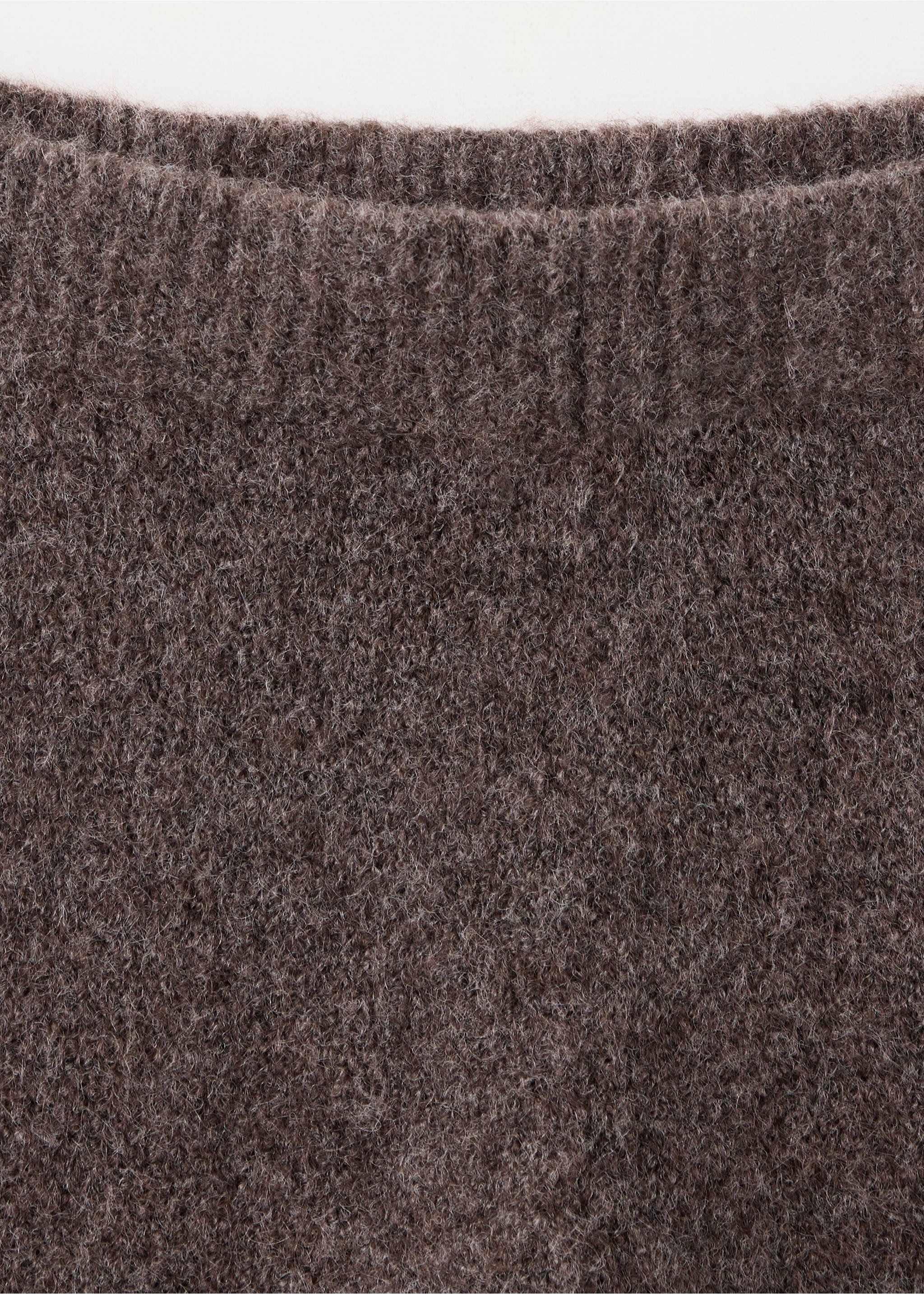 Straight knitted trousers - Details of the article 8, Brown. Ref: 37085161-00.